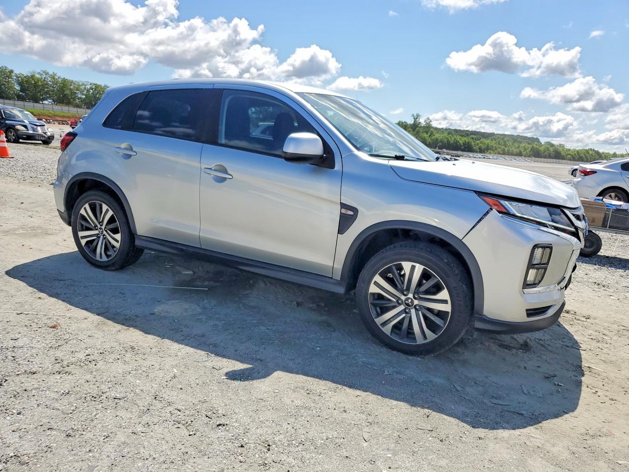2020 Mitsubishi Outlander Sport Es Silver vin: JA4AR3AU8LU013096