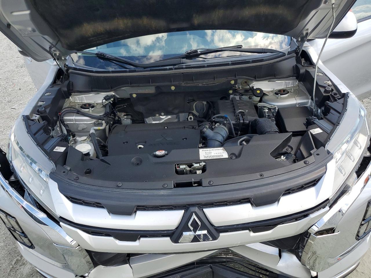 2020 Mitsubishi Outlander Sport Es Silver vin: JA4AR3AU8LU013096