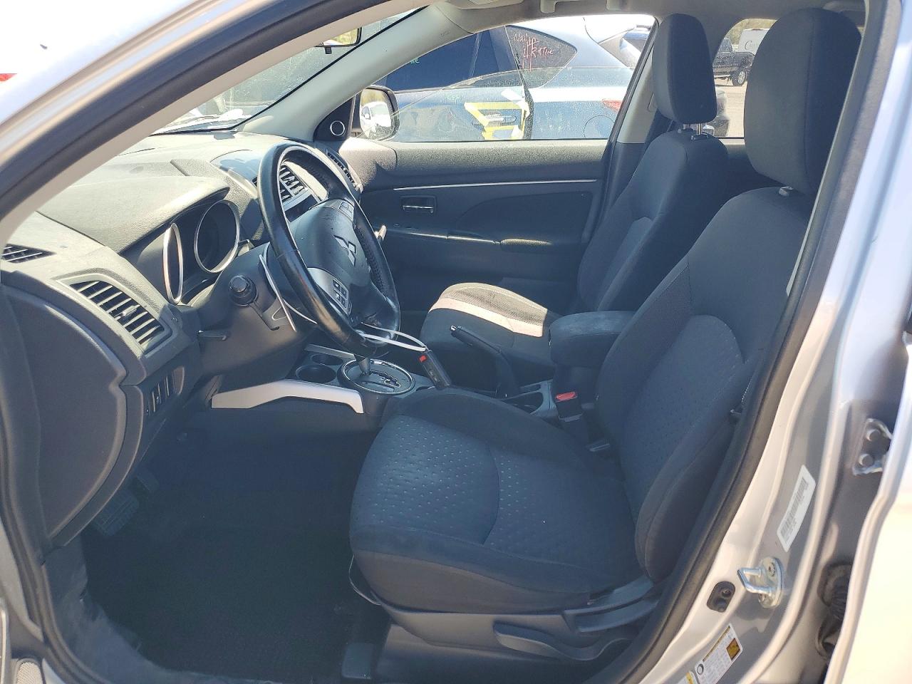 2011 Mitsubishi Outlander Sport Se Silver vin: JA4AR4AU0BZ018865
