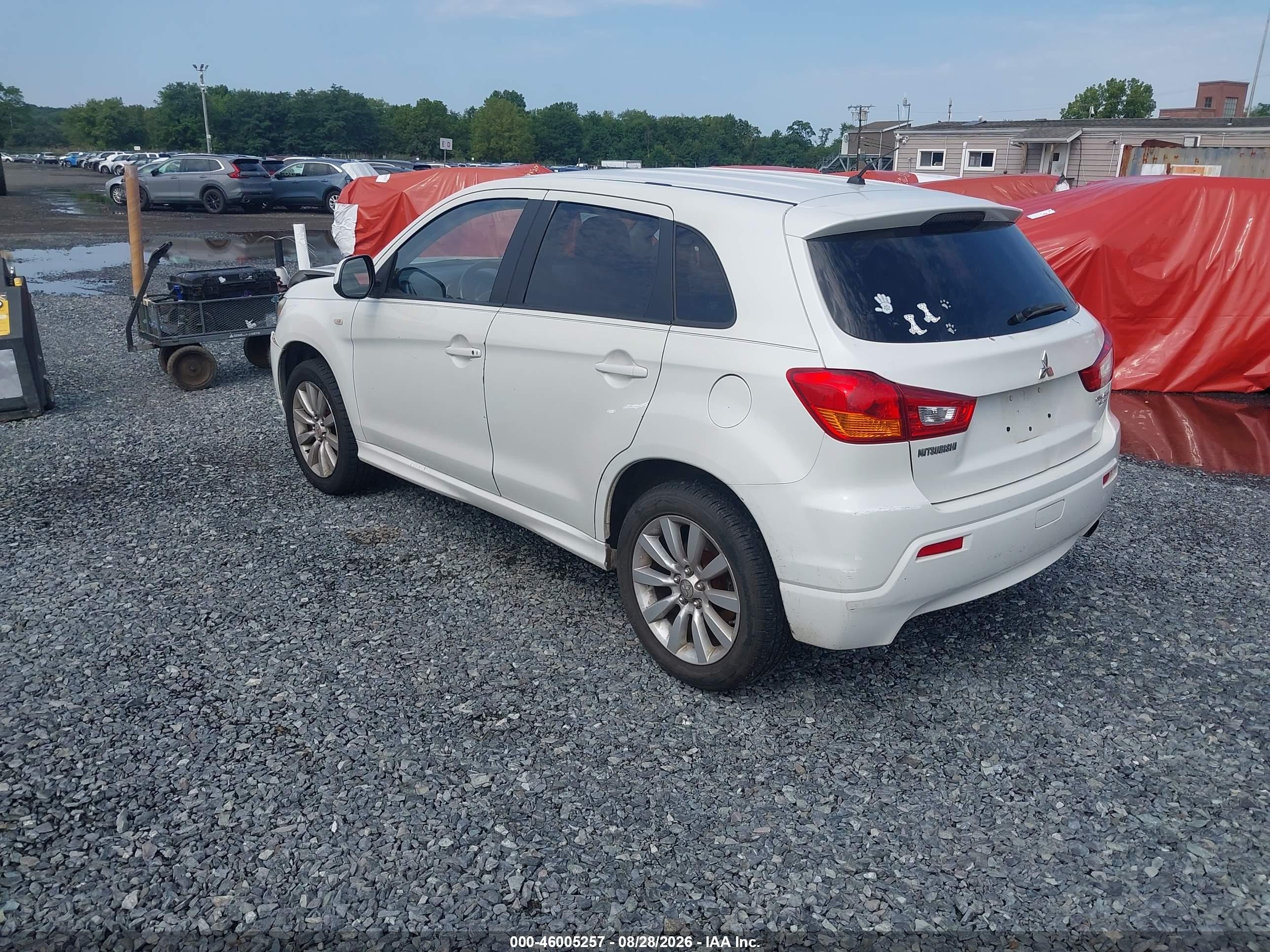 2011 Mitsubishi Outlander Sport Se White vin: JA4AR4AU2BZ018298