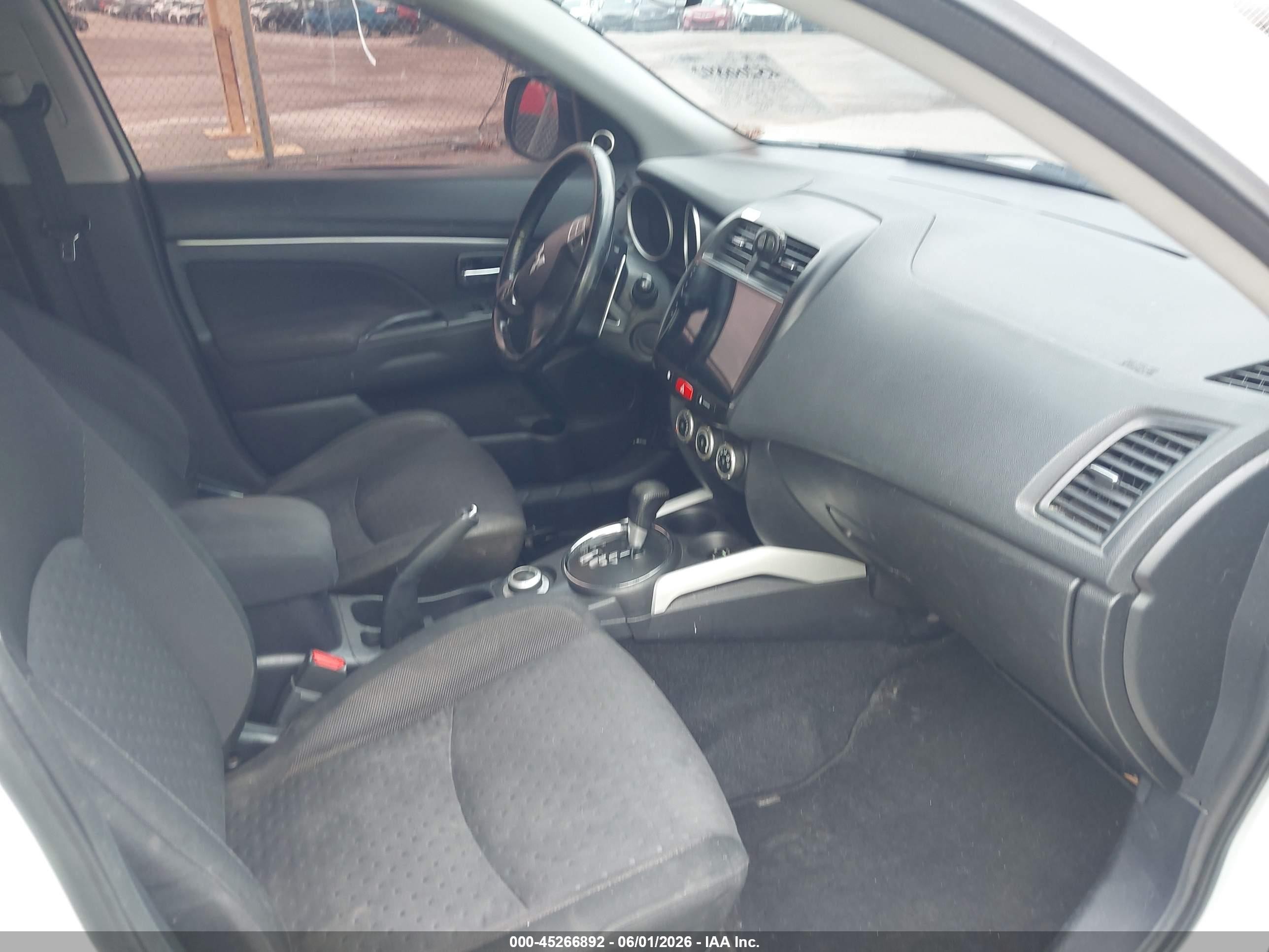2011 Mitsubishi Outlander Sport Se Белый vin: JA4AR4AU3BZ004734