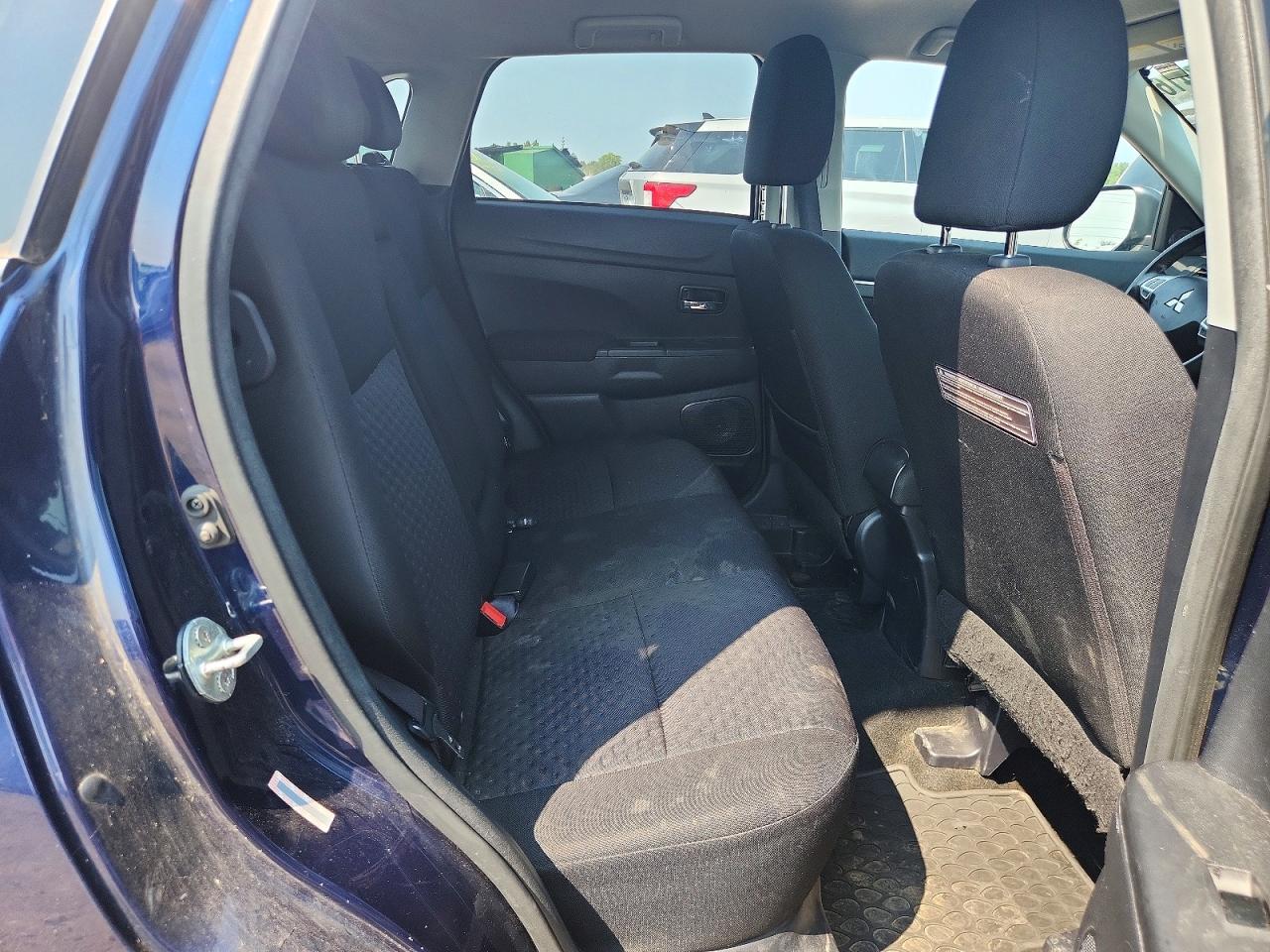 2011 Mitsubishi Outlander Sport Se Blue vin: JA4AR4AU4BZ008873