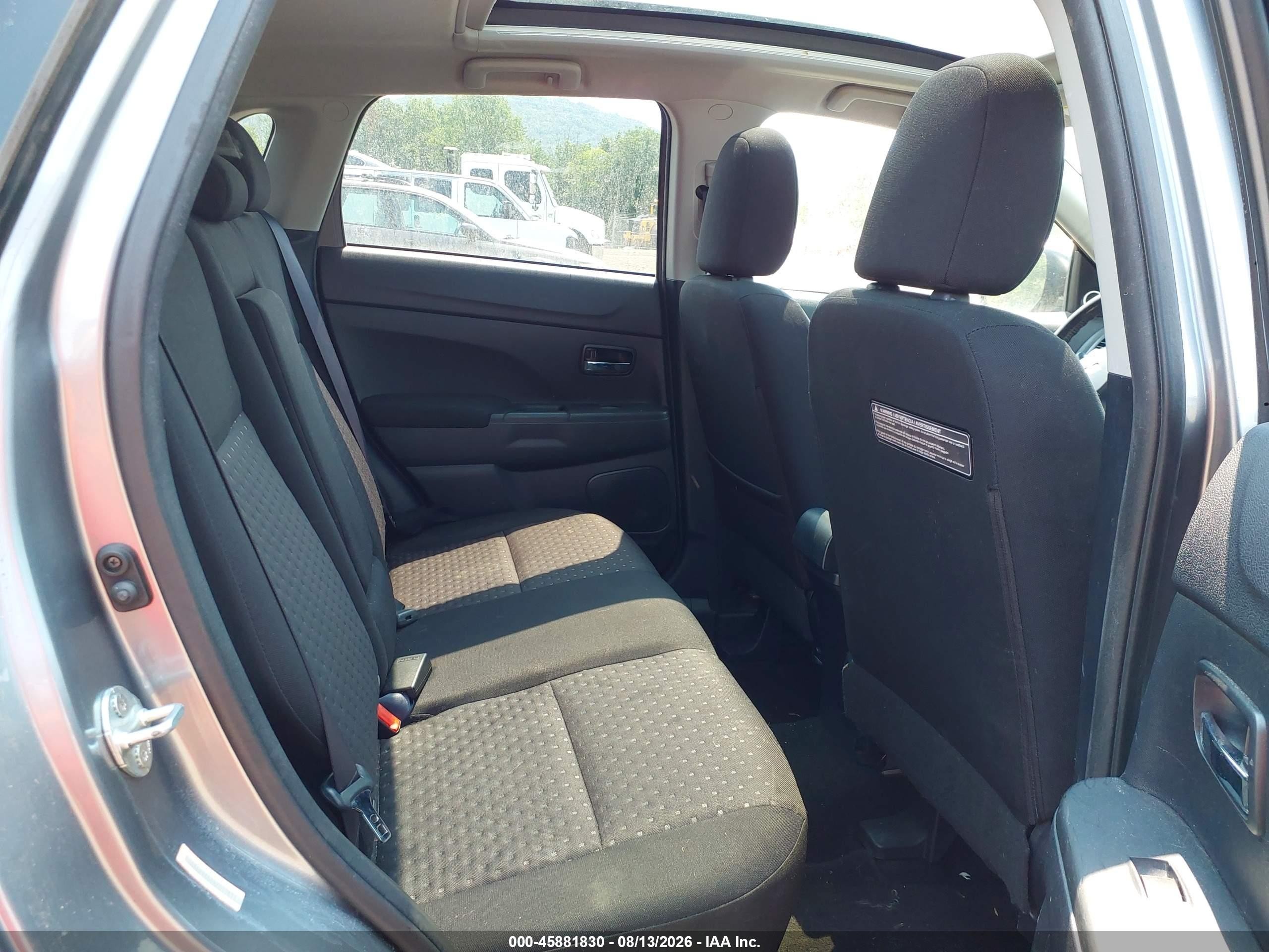 2011 Mitsubishi Outlander Sport Se Gray vin: JA4AR4AU4BZ017671
