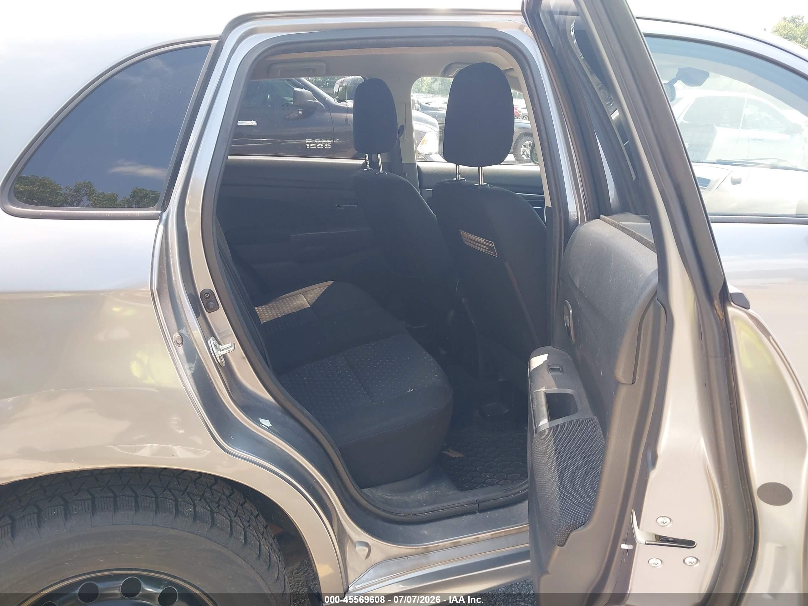 2012 Mitsubishi Outlander Sport Se Silver vin: JA4AR4AU8CZ005007