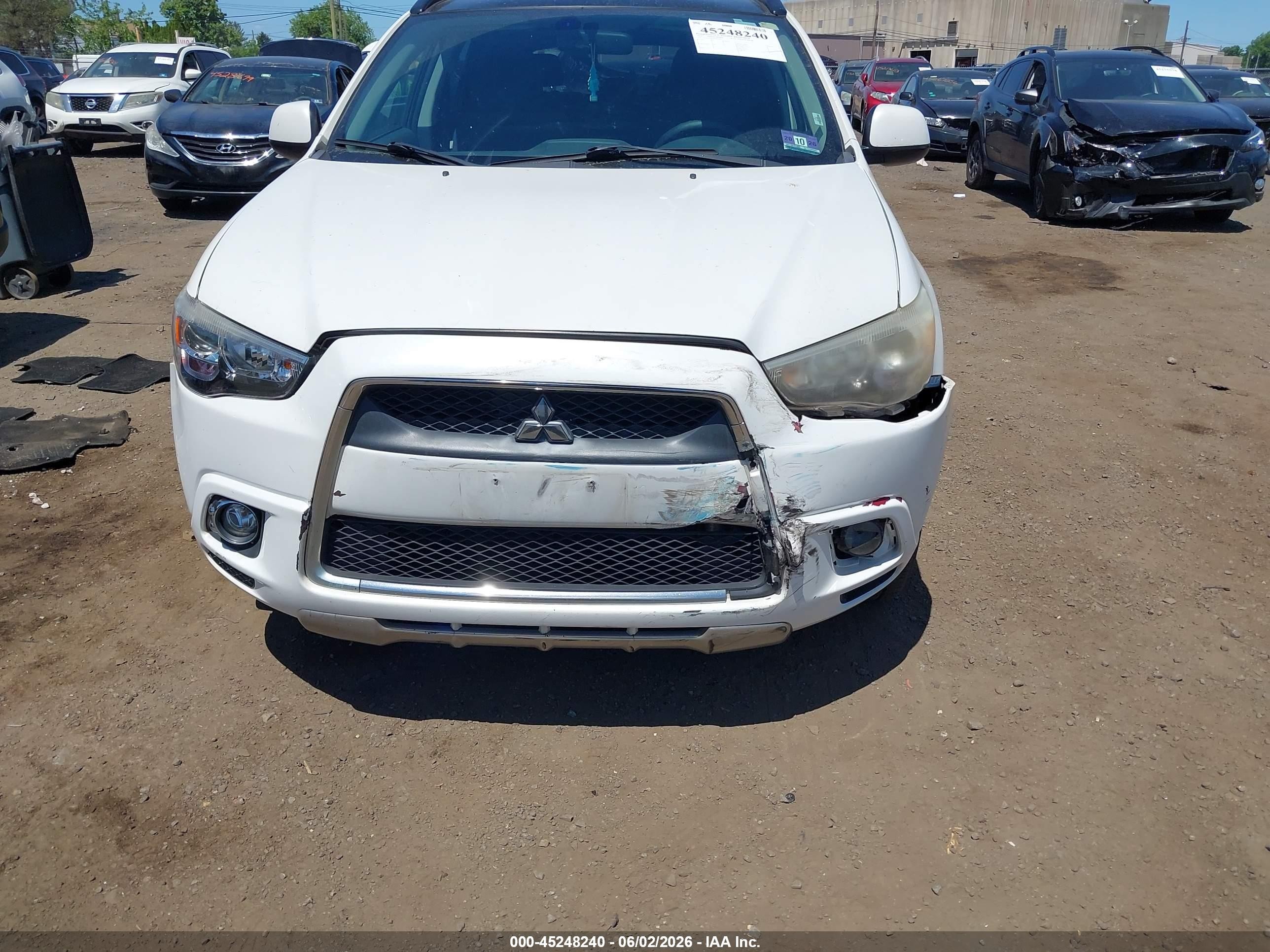 2011 Mitsubishi Outlander Sport Se White vin: JA4AR4AU9BZ017911