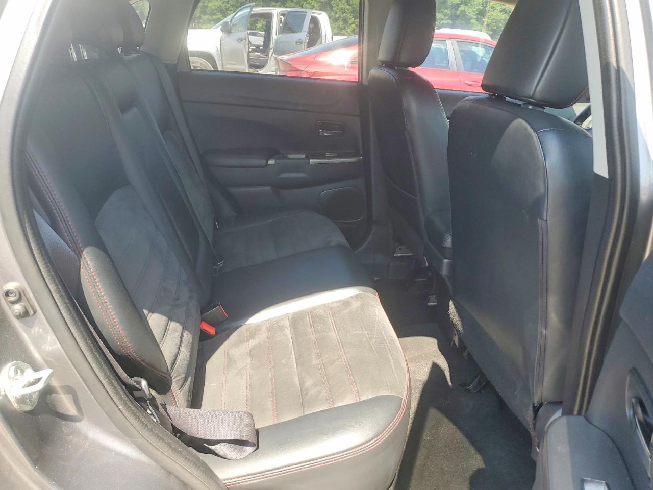 2019 Mitsubishi Outlander Sport Gt Silver vin: JA4AR4AW8KU009460