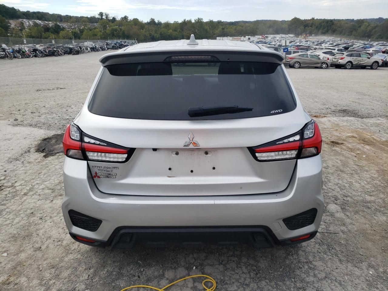 2021 Mitsubishi Outlander Sport Es Серебряный vin: JA4ARUAU4MU034874