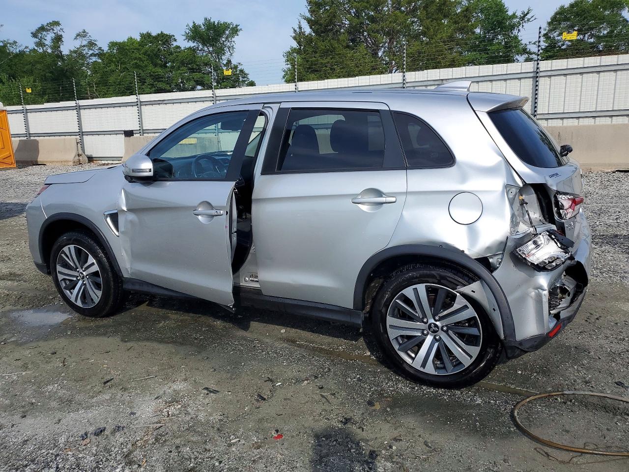 2022 Mitsubishi Outlander Sport Es Silver vin: JA4ARUAU4NU009717