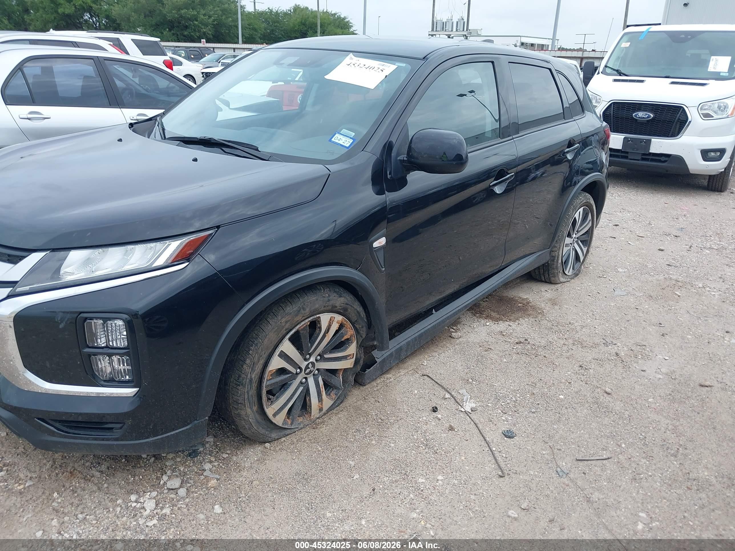 2025 Mitsubishi Outlander Sport   Черный vin: JA4ARUAUXSU005795