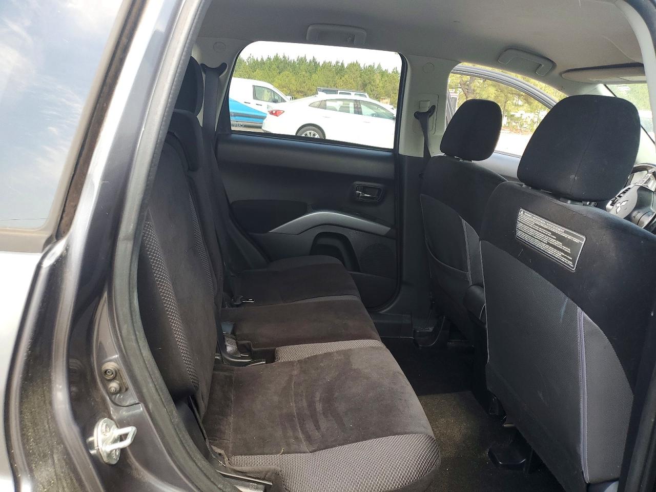 2012 Mitsubishi Outlander Es Gray vin: JA4AS2AW0CU011228