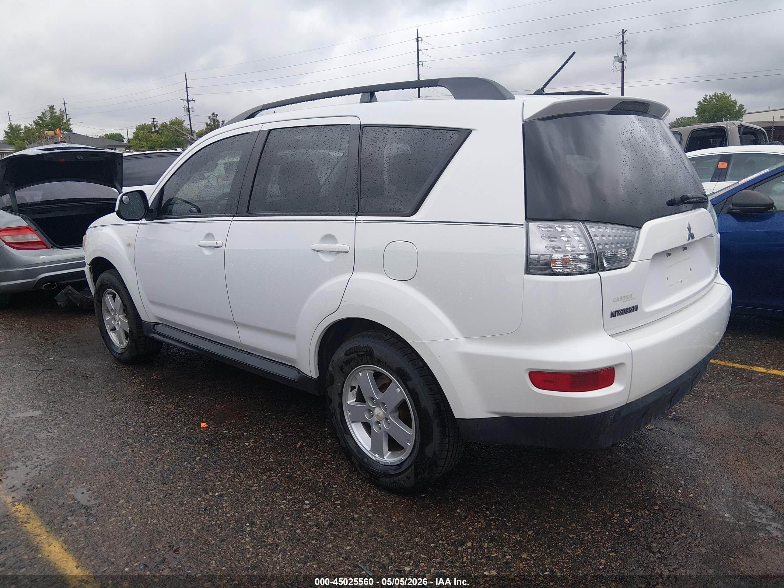 2010 Mitsubishi Outlander Es White vin: JA4AS2AW3AZ000899