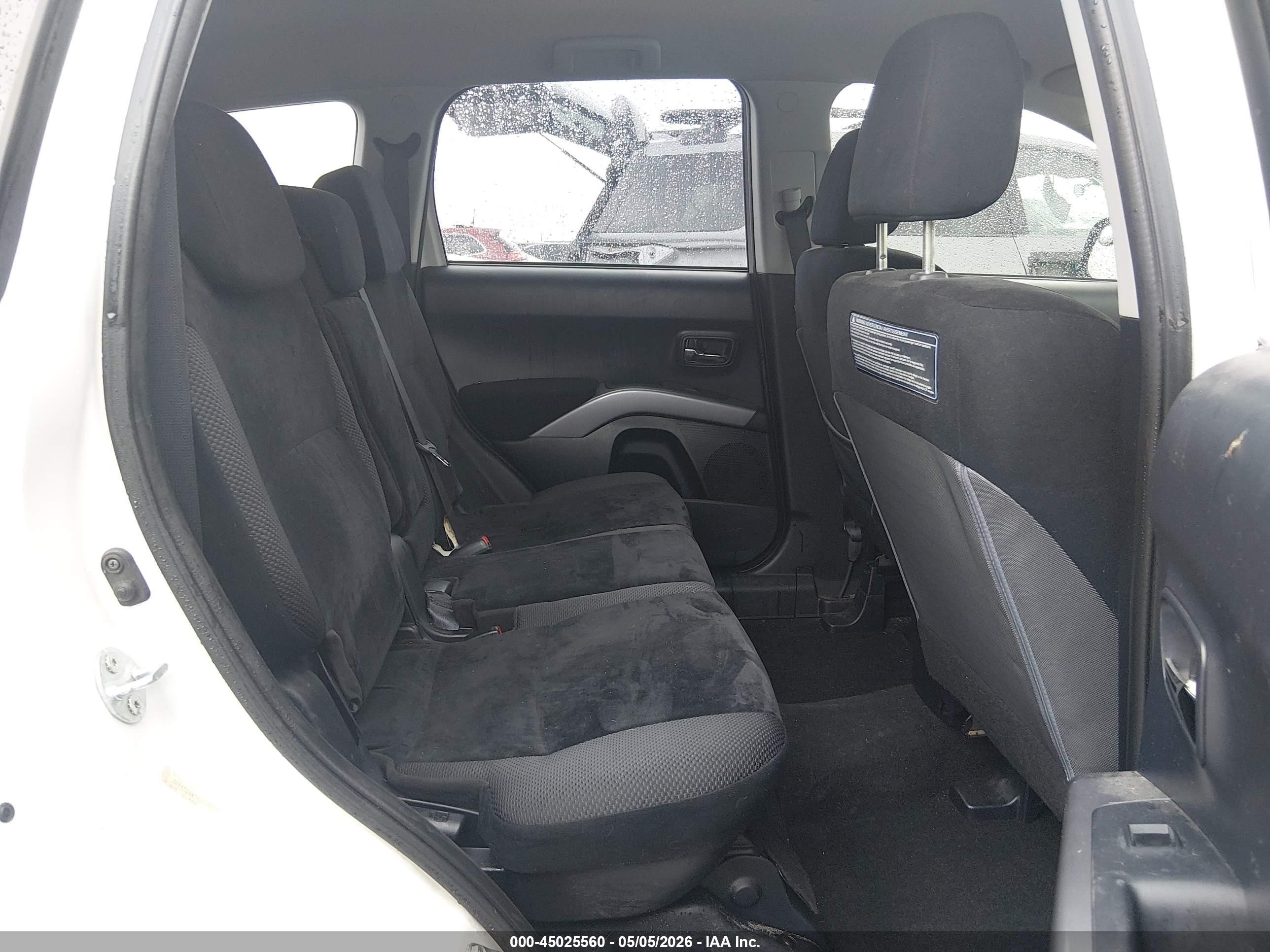 2010 Mitsubishi Outlander Es White vin: JA4AS2AW3AZ000899