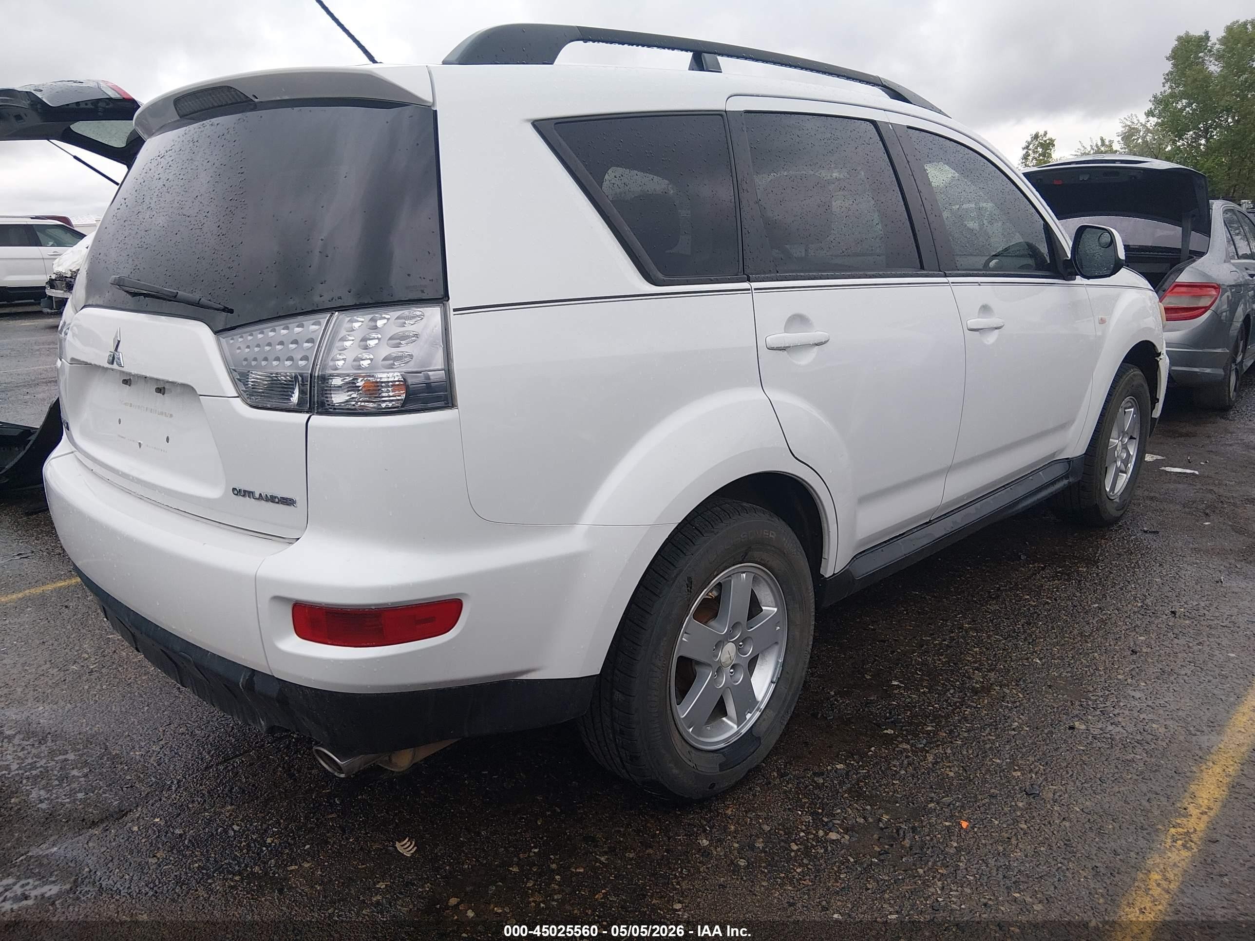 2010 Mitsubishi Outlander Es White vin: JA4AS2AW3AZ000899
