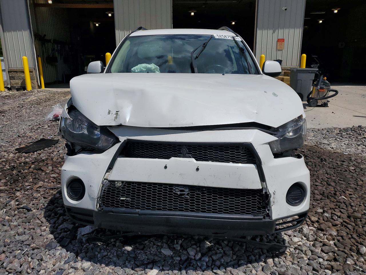 2013 Mitsubishi Outlander Es White vin: JA4AS2AW3DU004775