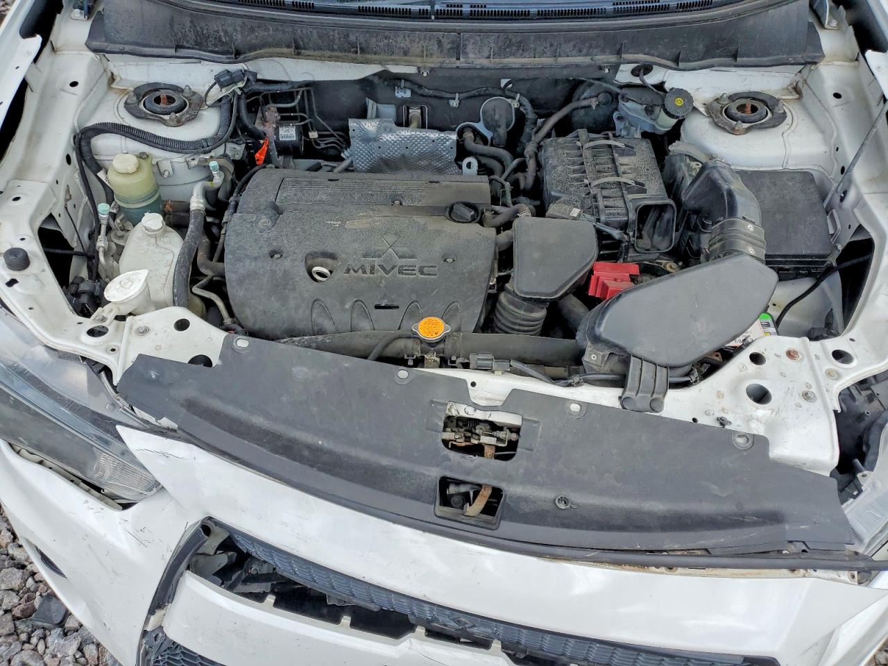 2013 Mitsubishi Outlander Es White vin: JA4AS2AW3DU004775