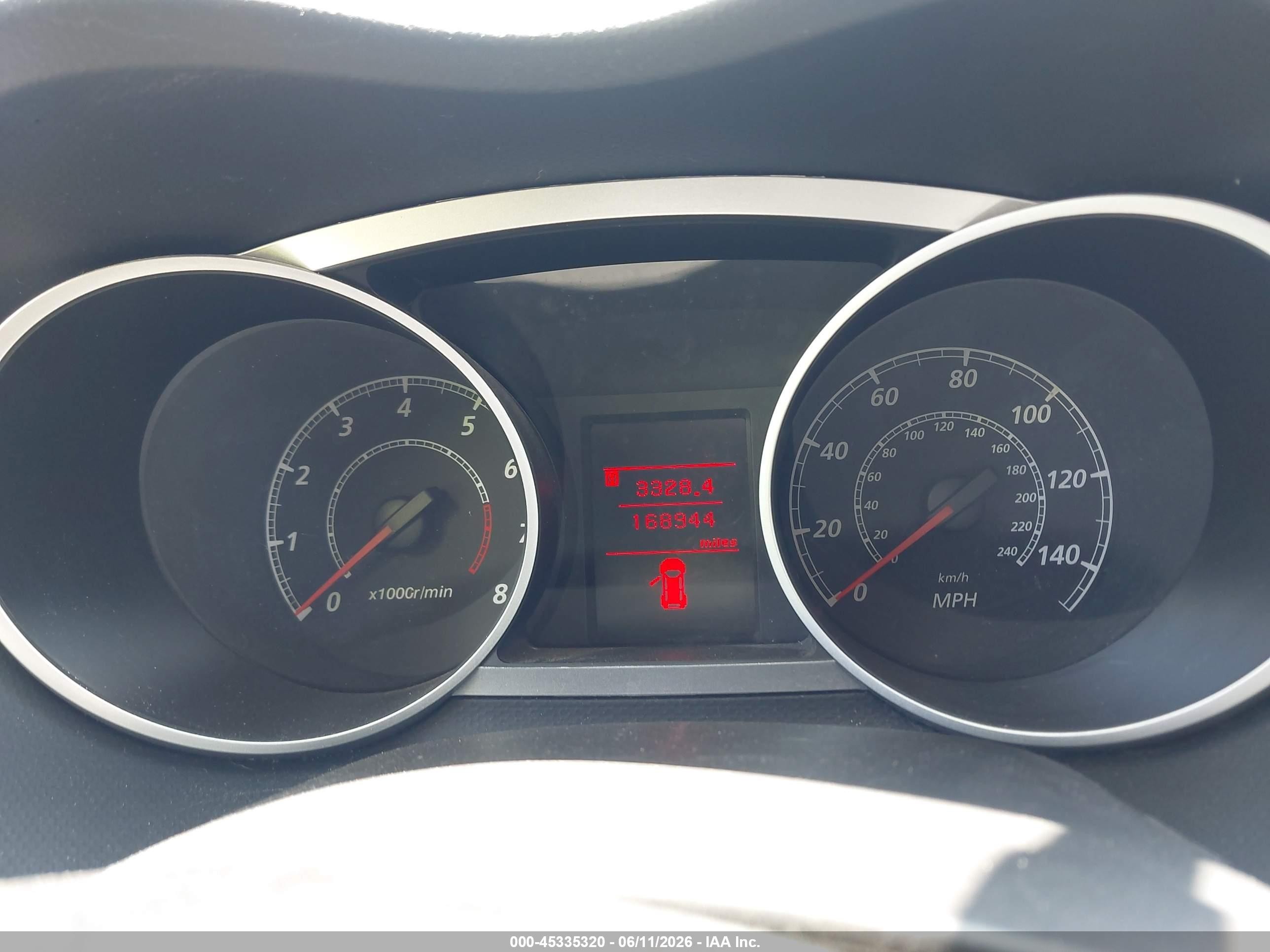 2012 Mitsubishi Outlander Es Silver vin: JA4AS2AW5CU004713
