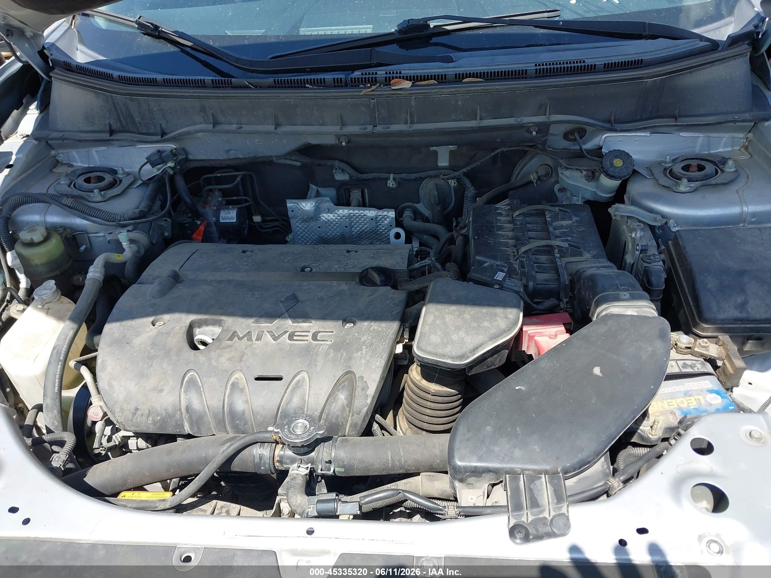 2012 Mitsubishi Outlander Es Silver vin: JA4AS2AW5CU004713