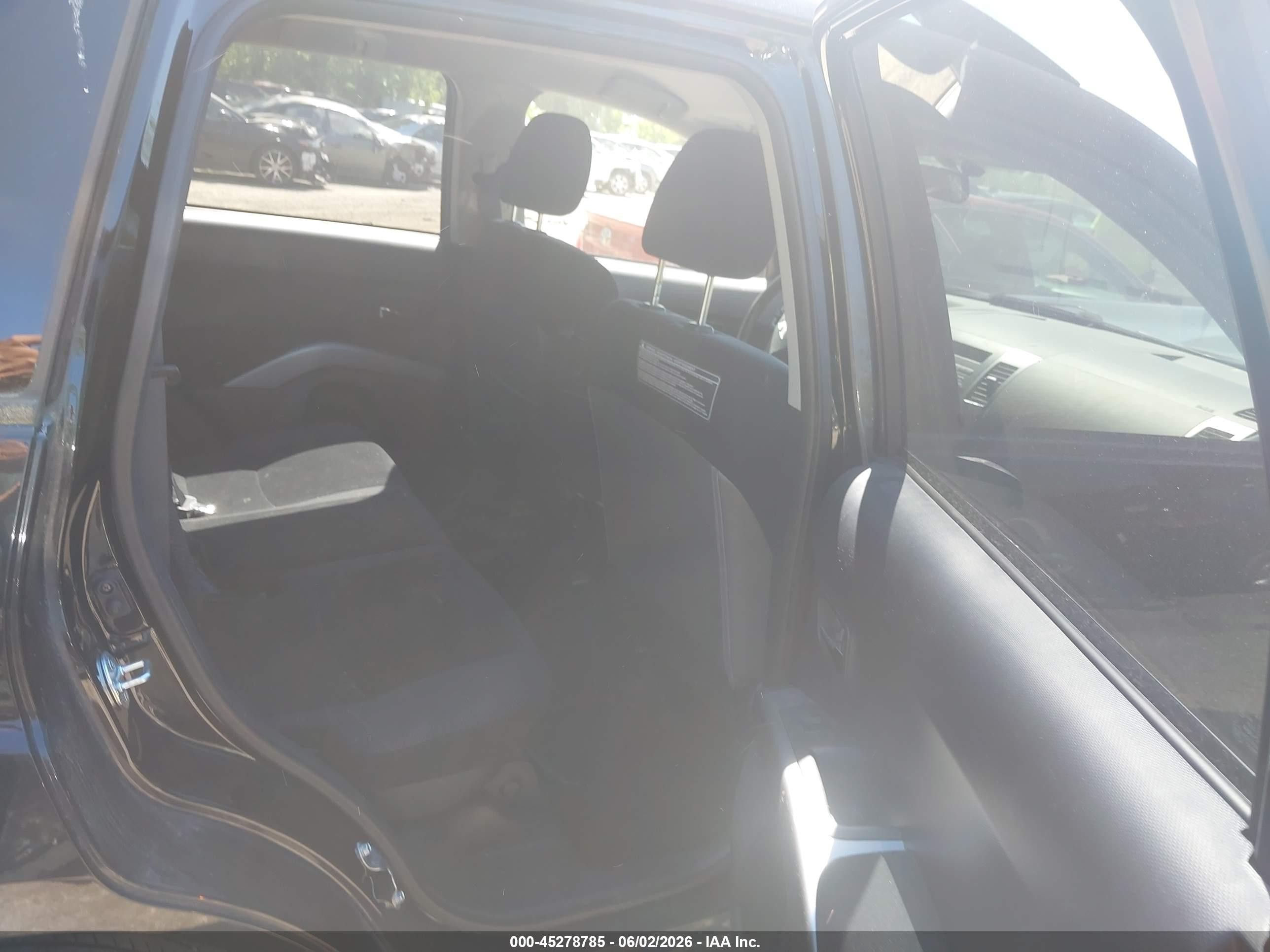 2012 Mitsubishi Outlander Es Black vin: JA4AS2AW5CU006266
