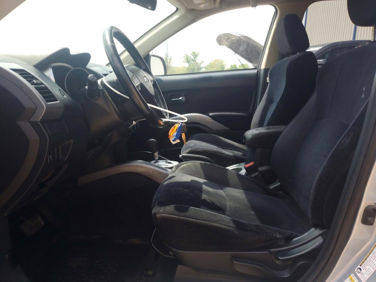 2013 Mitsubishi Outlander Es Серебряный vin: JA4AS2AW5DU000744