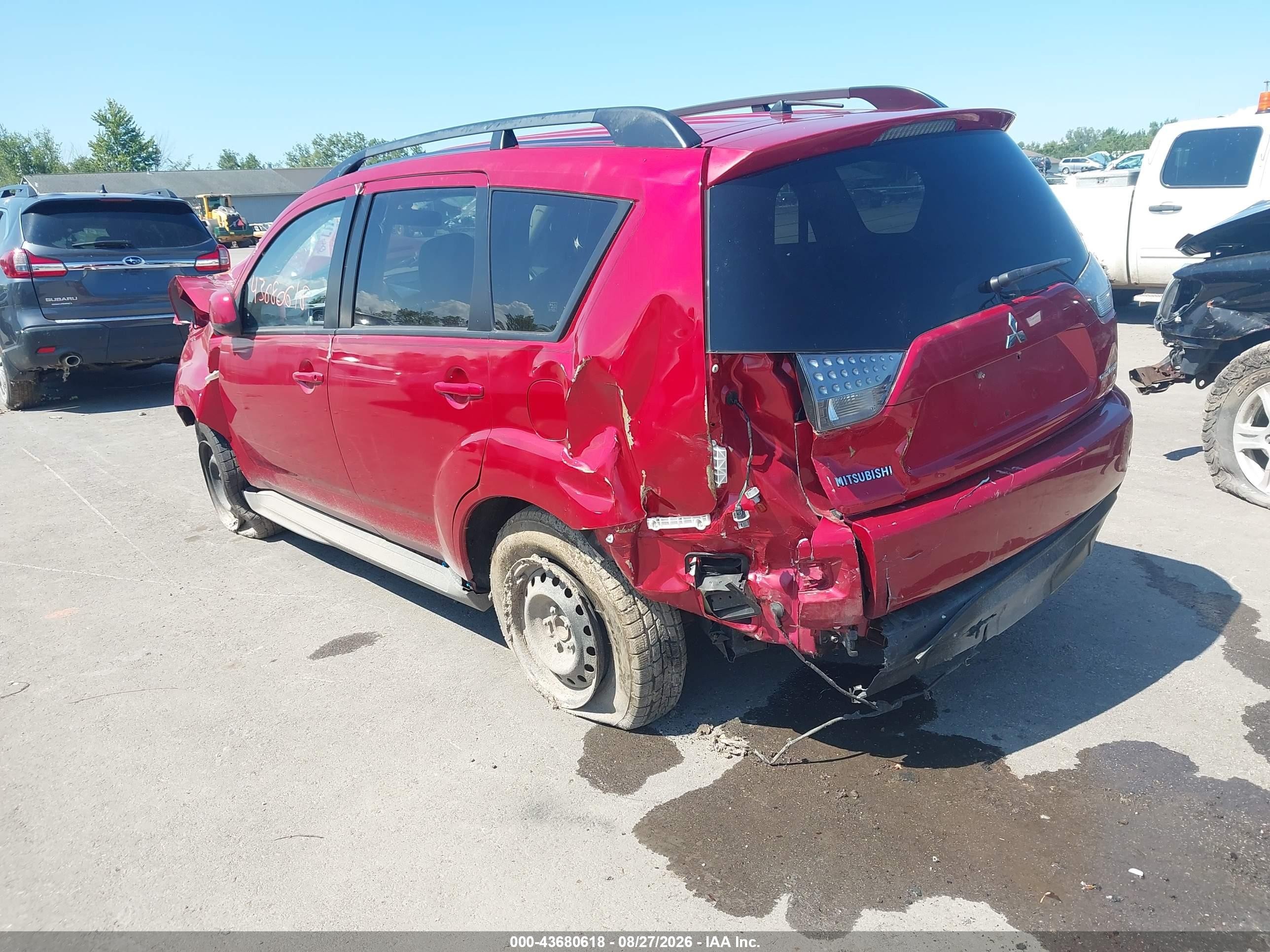 2013 Mitsubishi Outlander Es Red vin: JA4AS2AW5DU001795