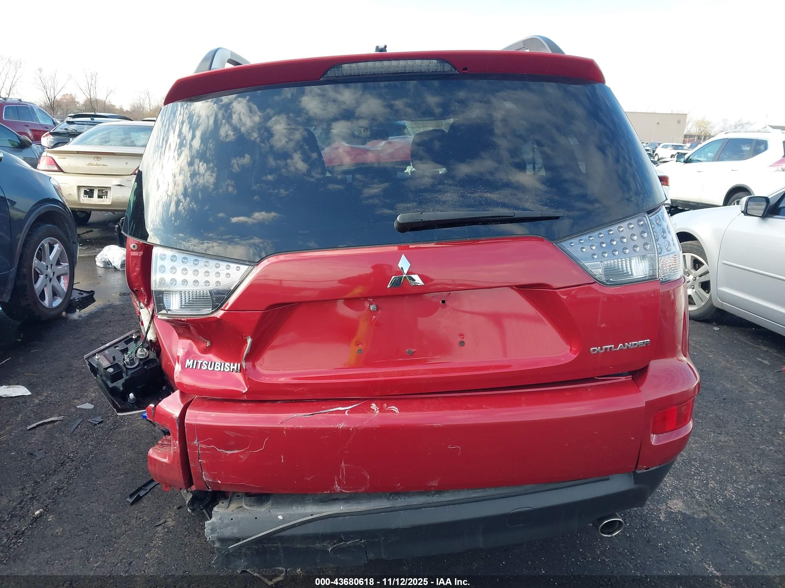 2013 Mitsubishi Outlander Es Red vin: JA4AS2AW5DU001795