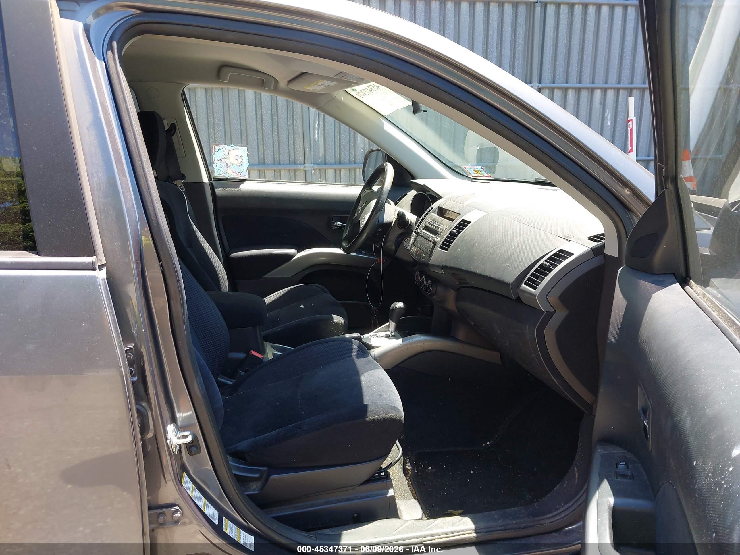 2012 Mitsubishi Outlander Es Gray vin: JA4AS2AW6CU011900