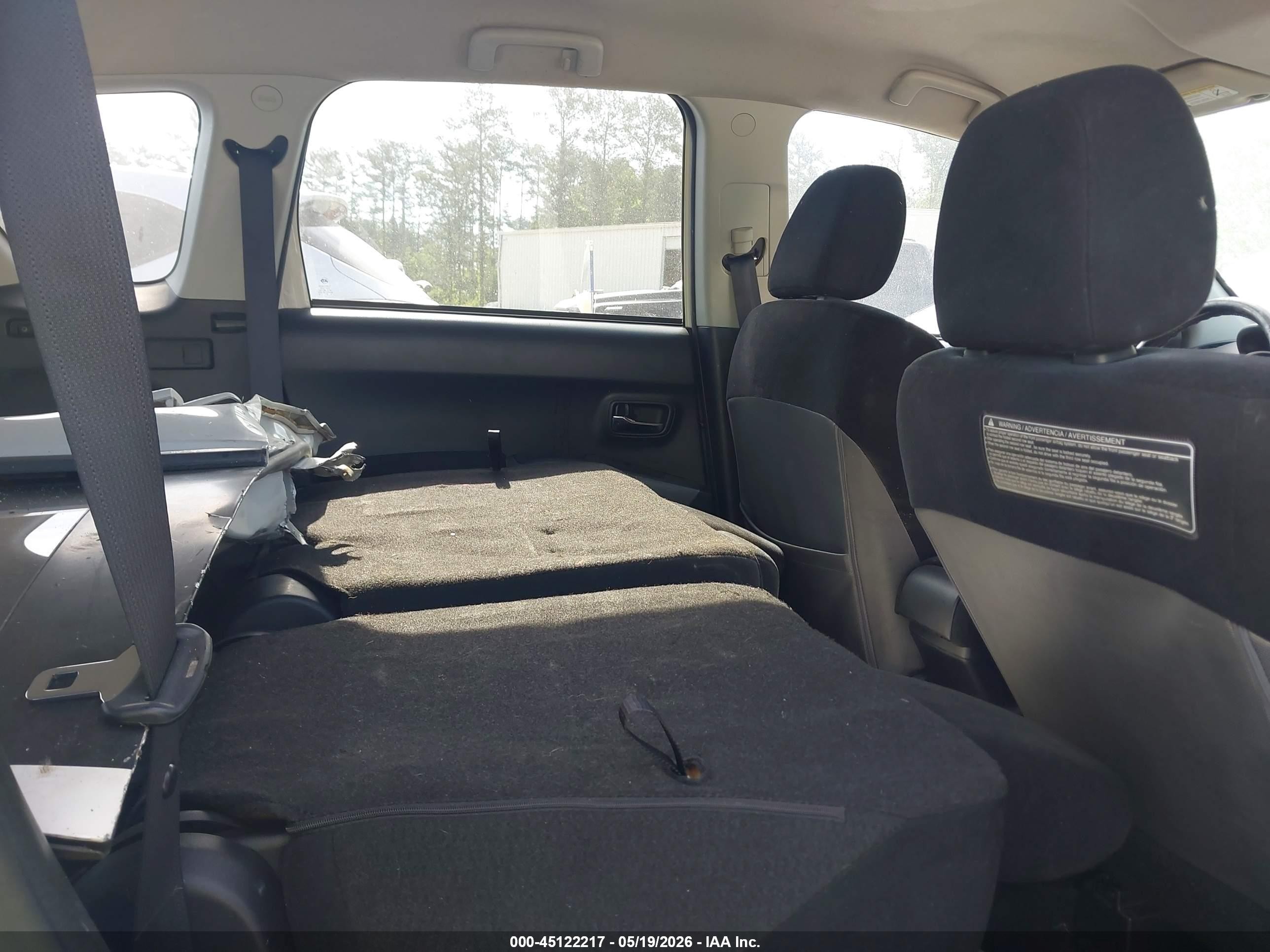 2012 Mitsubishi Outlander Es White vin: JA4AS2AWXCU001662
