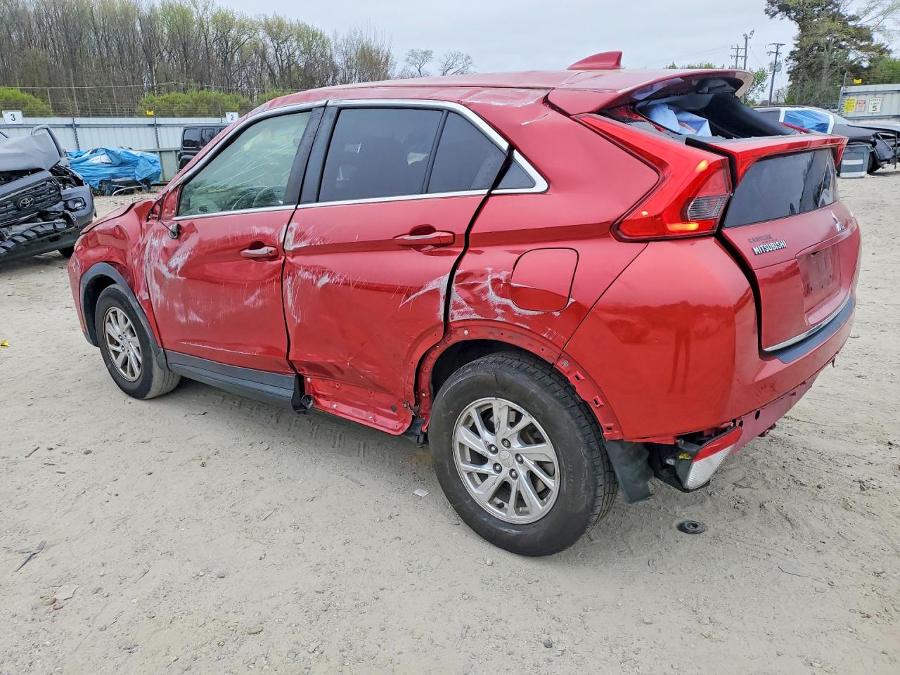 2018 Mitsubishi Eclipse Cross Es Red vin: JA4AS3AA2JZ066158