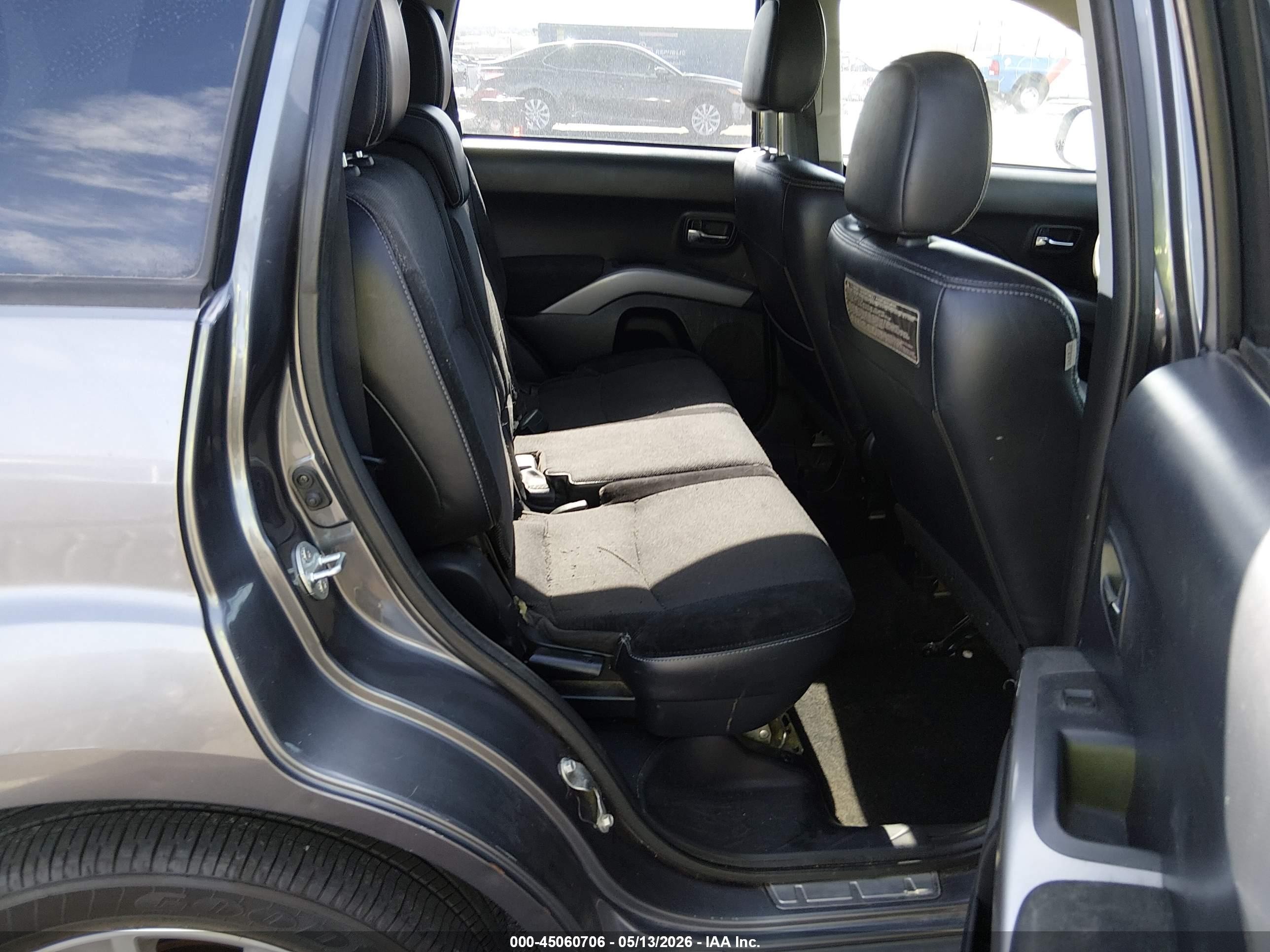 2011 Mitsubishi Outlander Se Серый vin: JA4AS3AW2BU018041