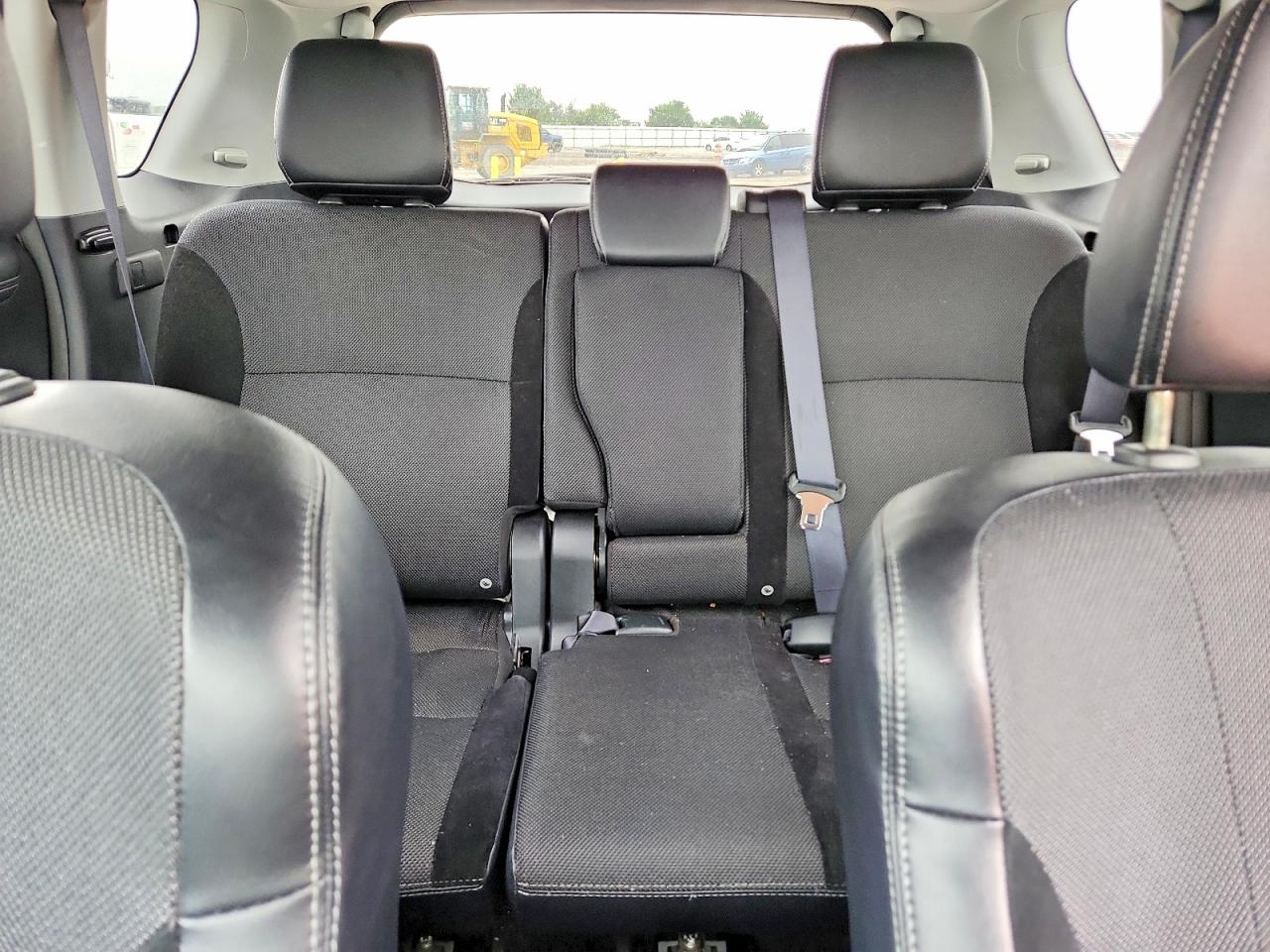 2012 Mitsubishi Outlander Se Silver vin: JA4AS3AW2CU007218