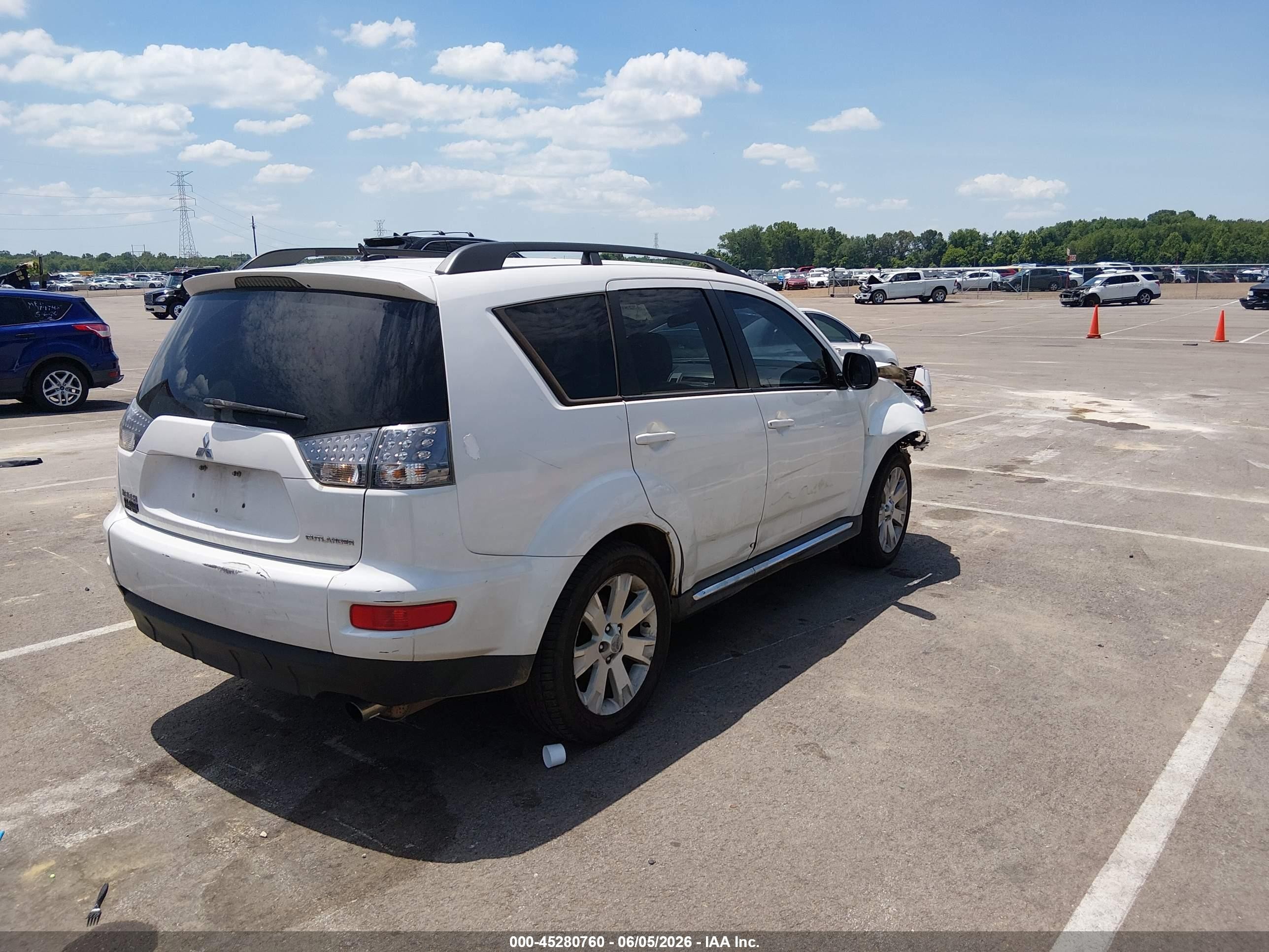 2011 Mitsubishi Outlander Se White vin: JA4AS3AW3BU011423