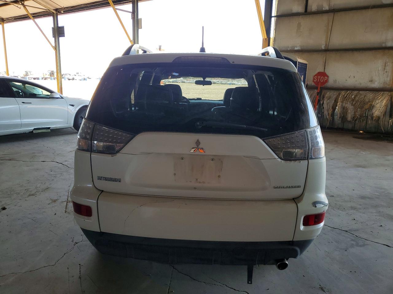 2011 Mitsubishi Outlander Se White vin: JA4AS3AW4BU023029