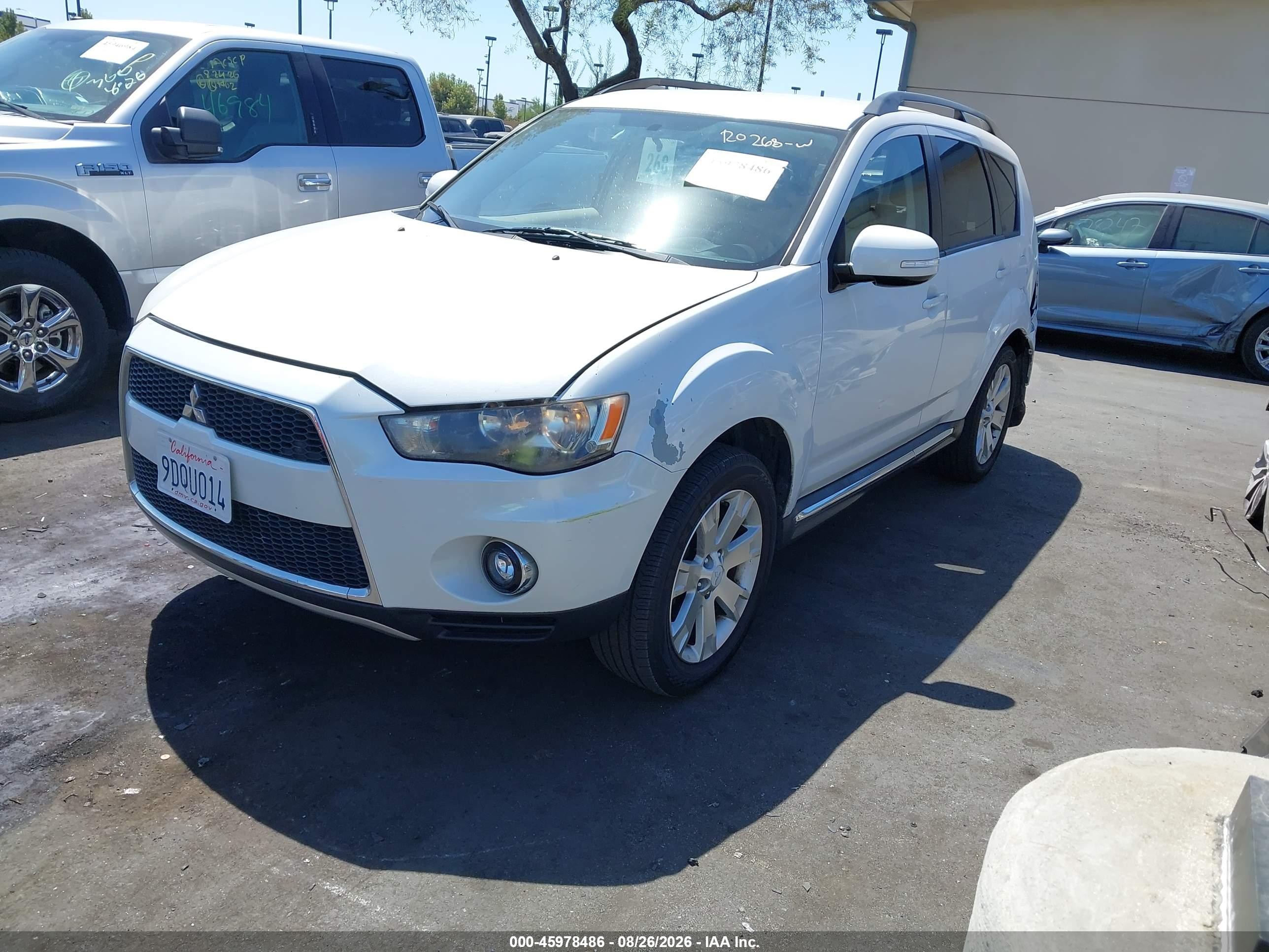2010 Mitsubishi Outlander Se White vin: JA4AS3AW5AZ013871