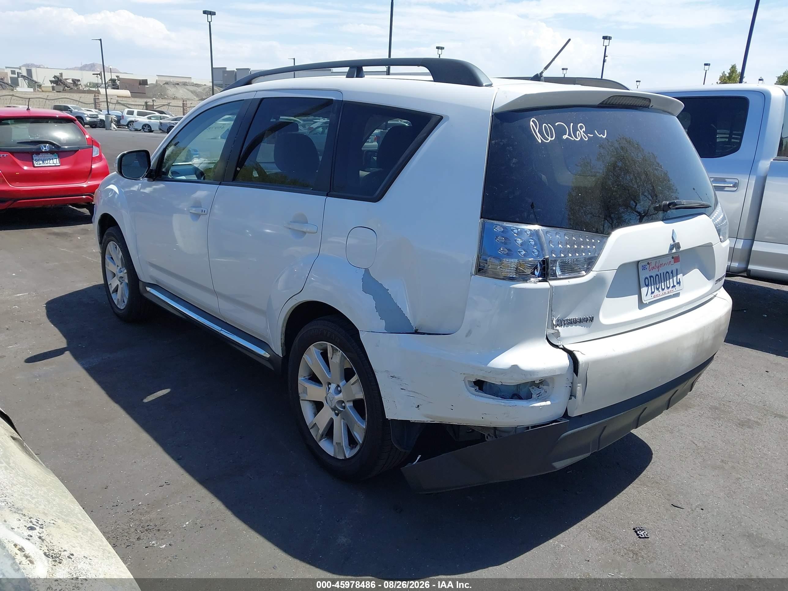 2010 Mitsubishi Outlander Se White vin: JA4AS3AW5AZ013871