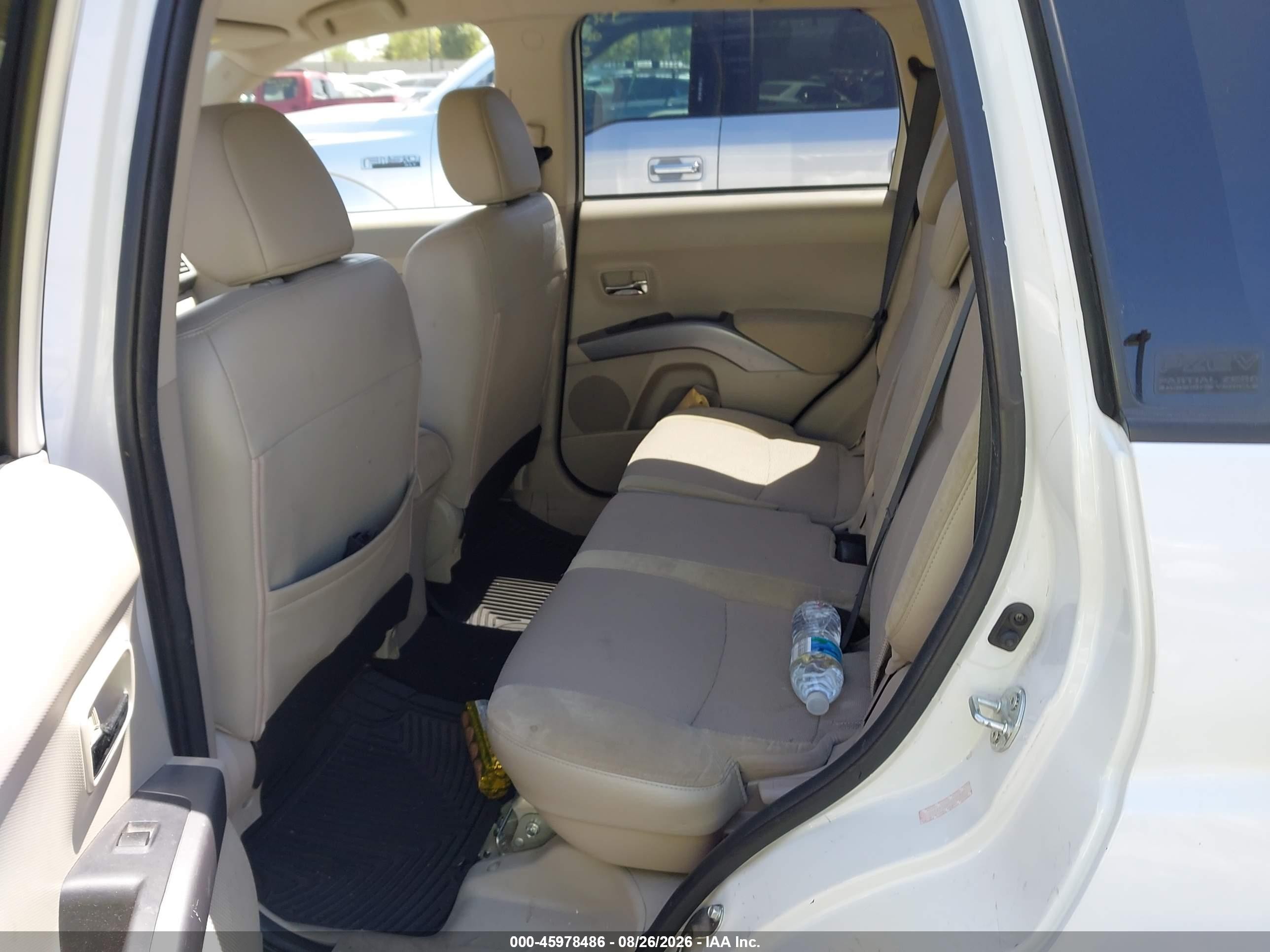 2010 Mitsubishi Outlander Se White vin: JA4AS3AW5AZ013871