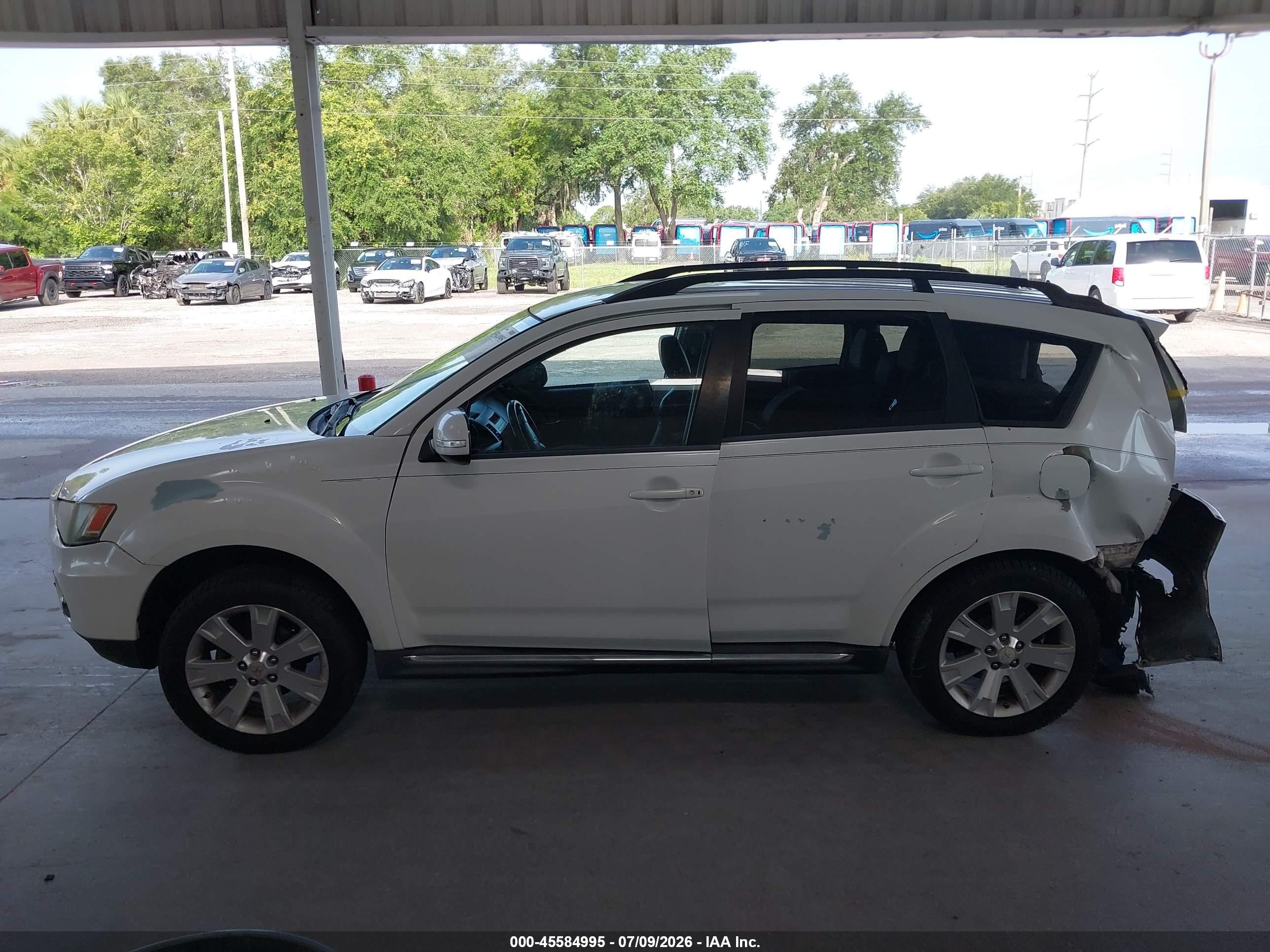 2010 Mitsubishi Outlander Se White vin: JA4AS3AW5AZ018648