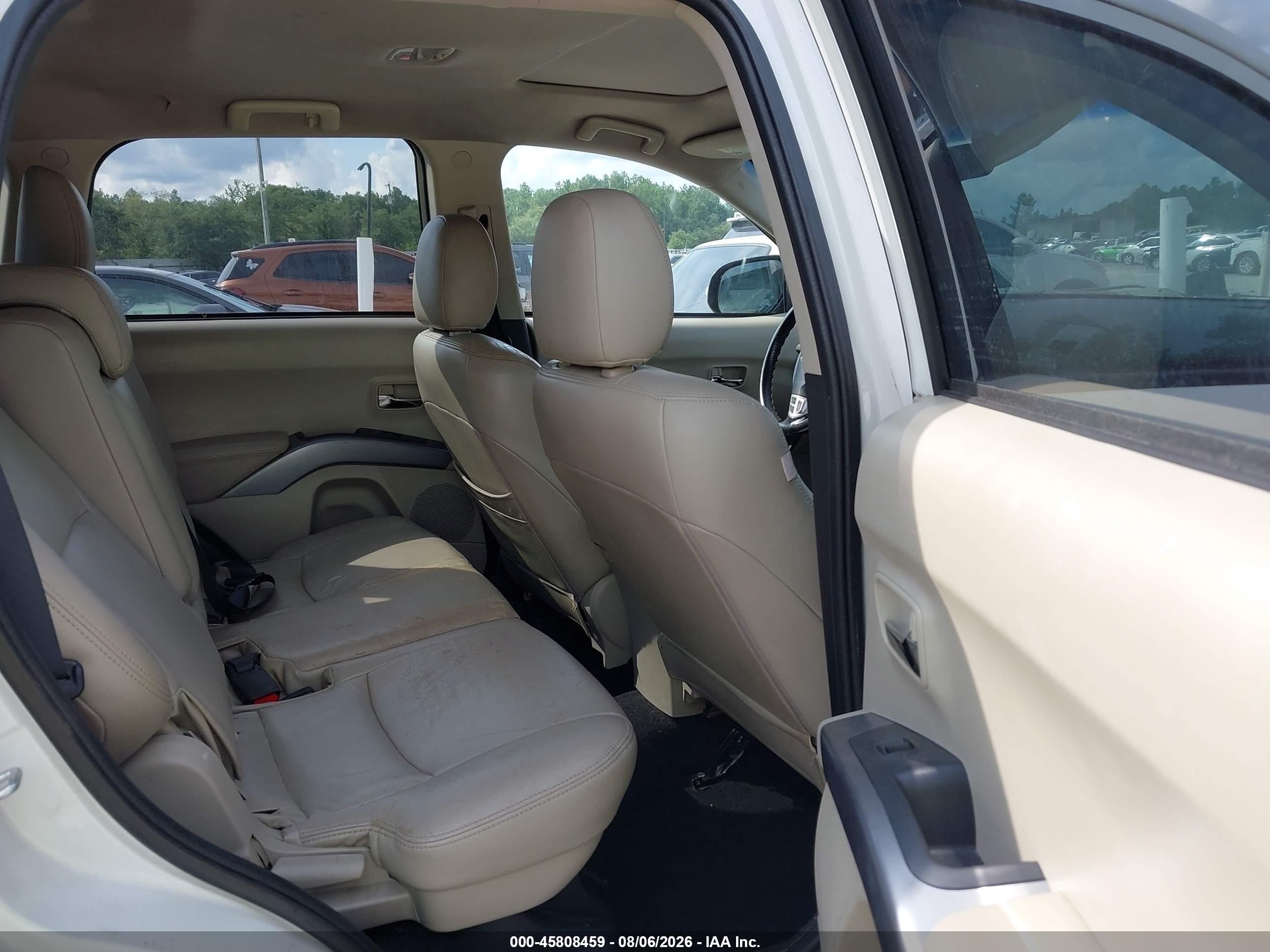 2013 Mitsubishi Outlander Se Белый vin: JA4AS3AW5DU006498