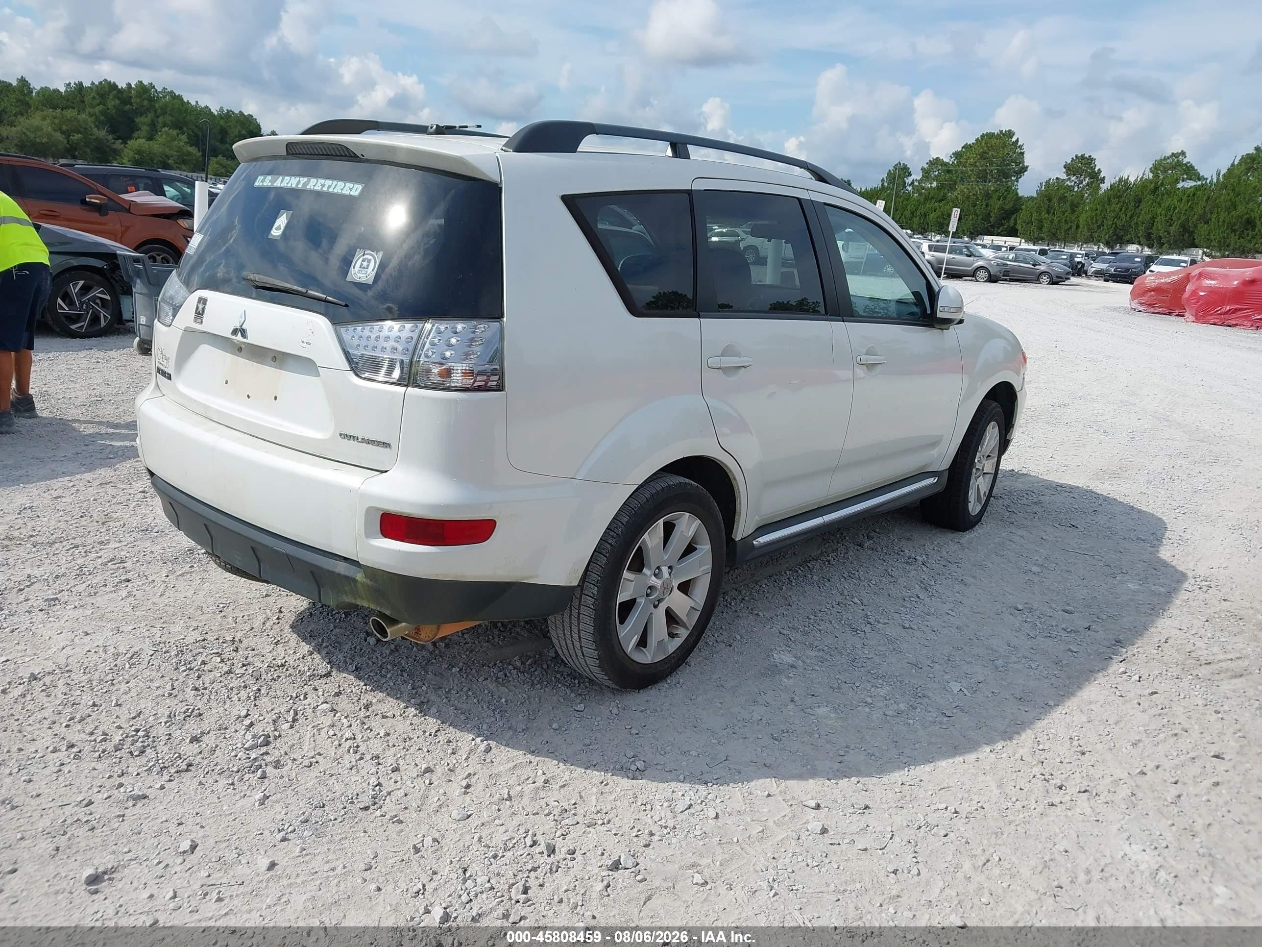2013 Mitsubishi Outlander Se Белый vin: JA4AS3AW5DU006498