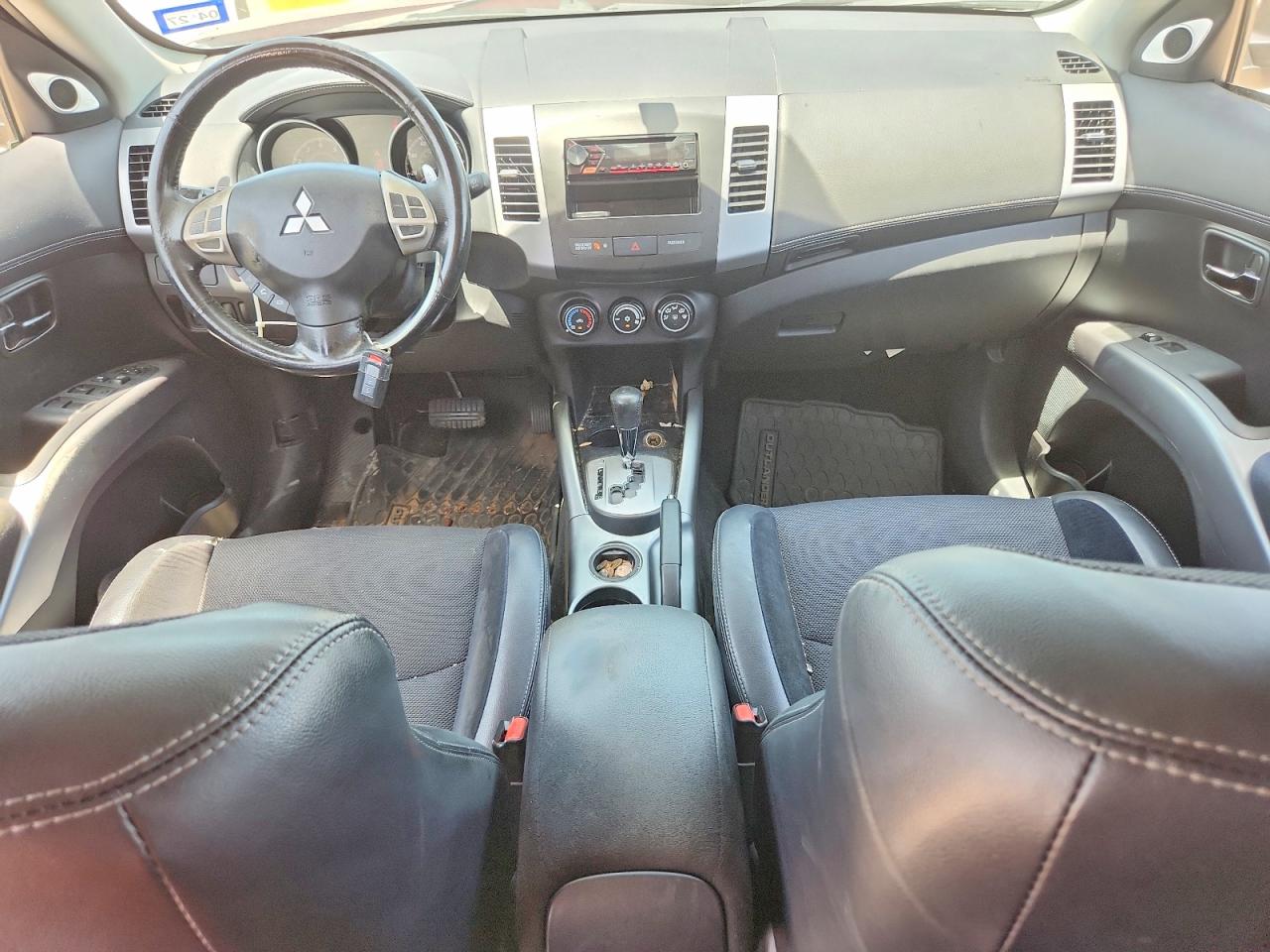 2011 Mitsubishi Outlander Se Red vin: JA4AS3AW6BU014445