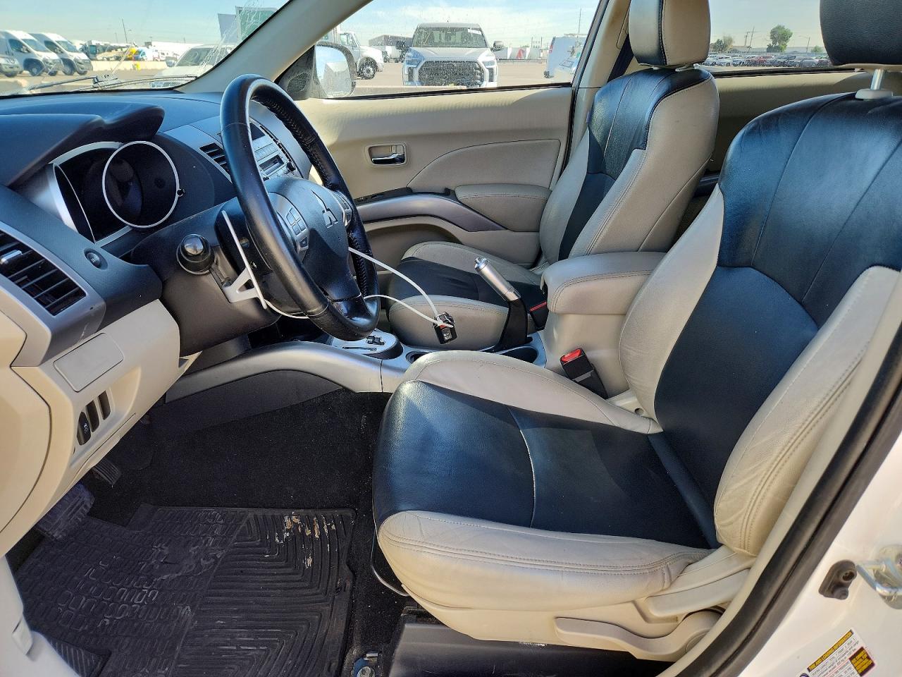 2012 Mitsubishi Outlander Se White vin: JA4AS3AW7CU001155