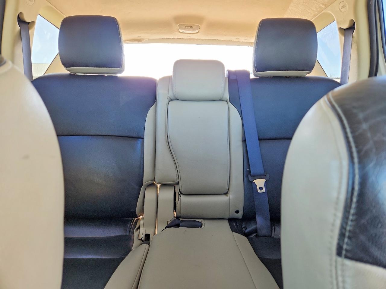 2012 Mitsubishi Outlander Se White vin: JA4AS3AW7CU001155