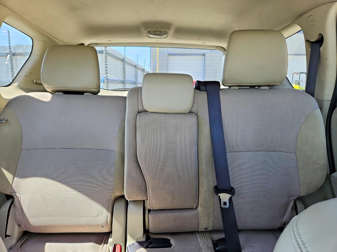 2012 Mitsubishi Outlander Se Gray vin: JA4AS3AW7CU031921