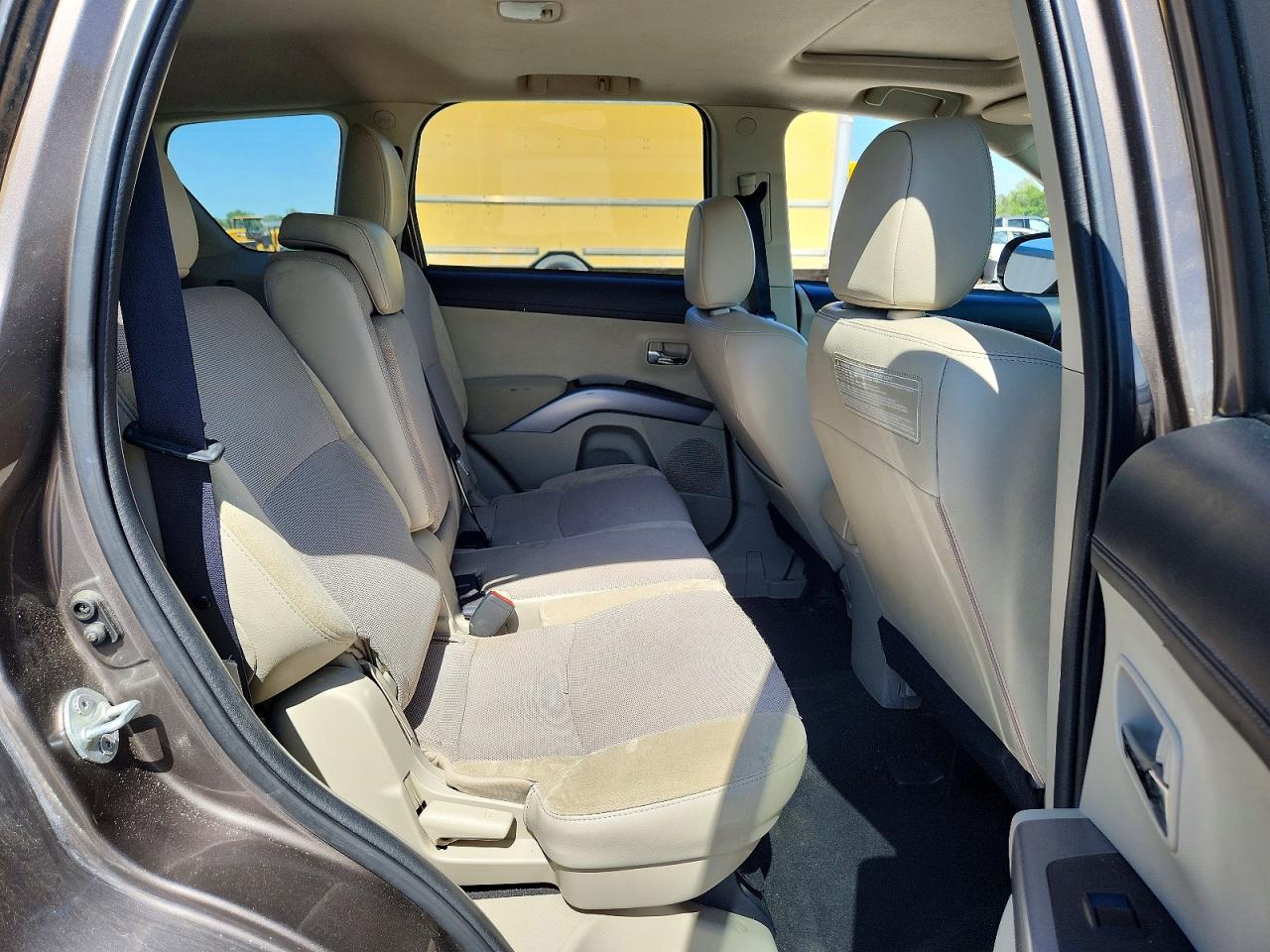 2012 Mitsubishi Outlander Se Gray vin: JA4AS3AW7CU031921