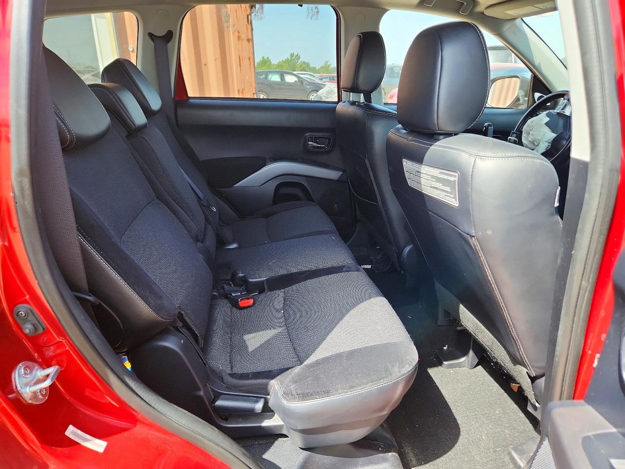 2010 Mitsubishi Outlander Se Red vin: JA4AS3AWXAZ003658