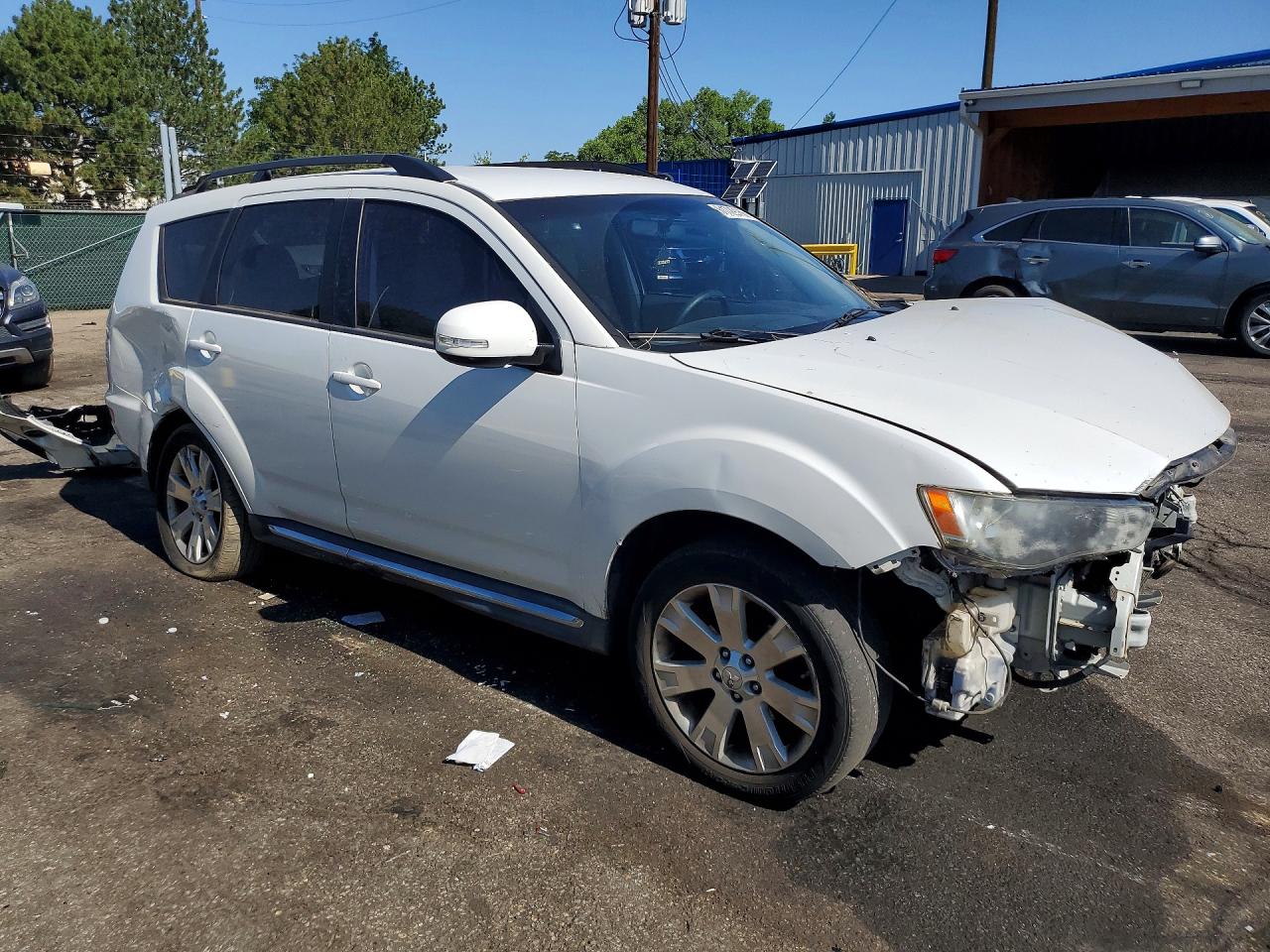 2011 Mitsubishi Outlander Se White vin: JA4AS3AWXBU017879