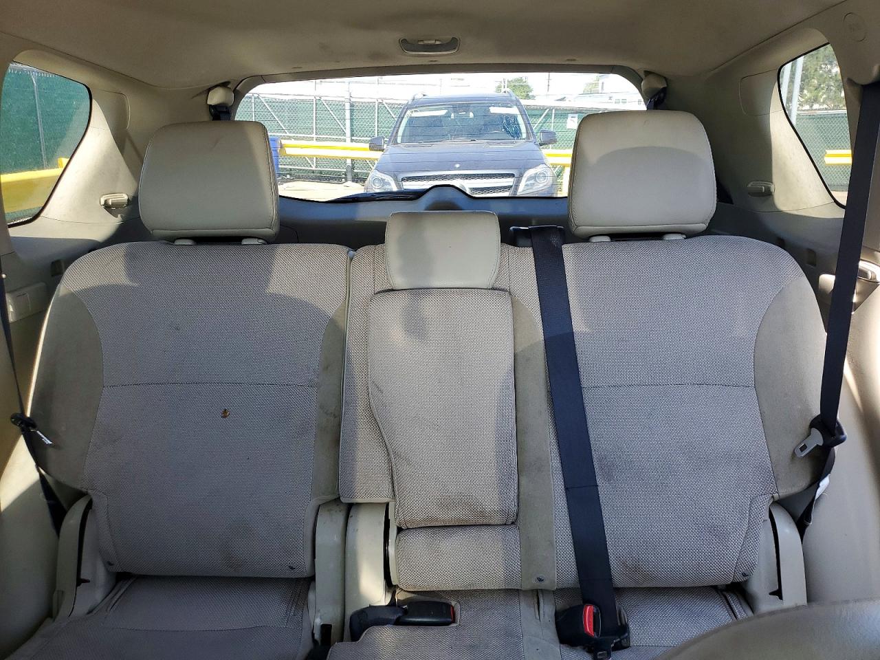 2011 Mitsubishi Outlander Se White vin: JA4AS3AWXBU017879