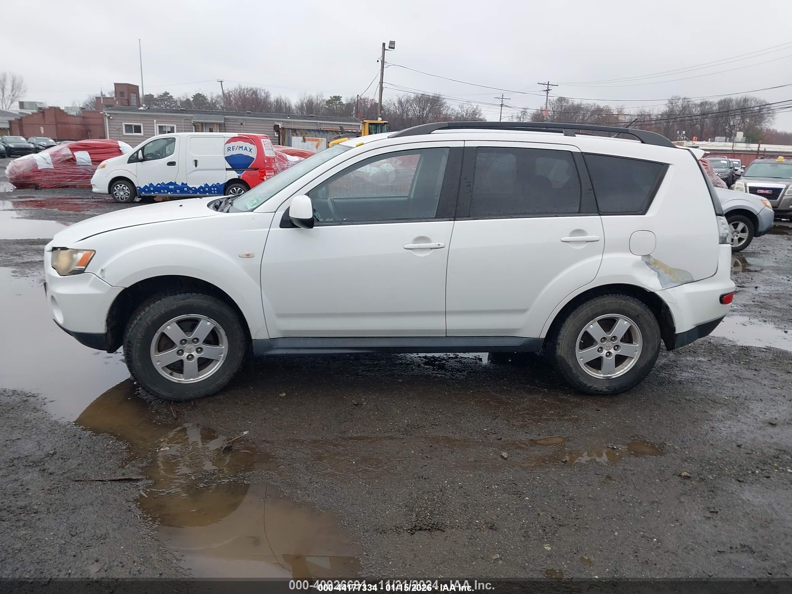 2010 Mitsubishi Outlander Es White vin: JA4AT2AW1AZ012742