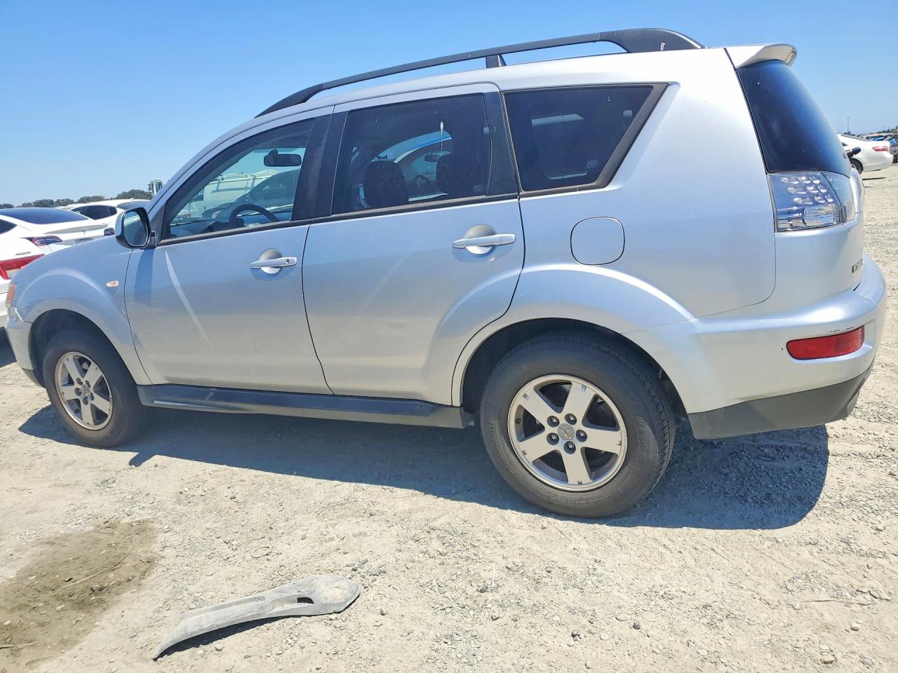 2010 Mitsubishi Outlander Es Silver vin: JA4AT2AW3AZ014203