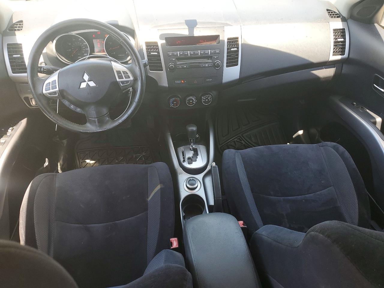 2010 Mitsubishi Outlander Es Silver vin: JA4AT2AW3AZ014203