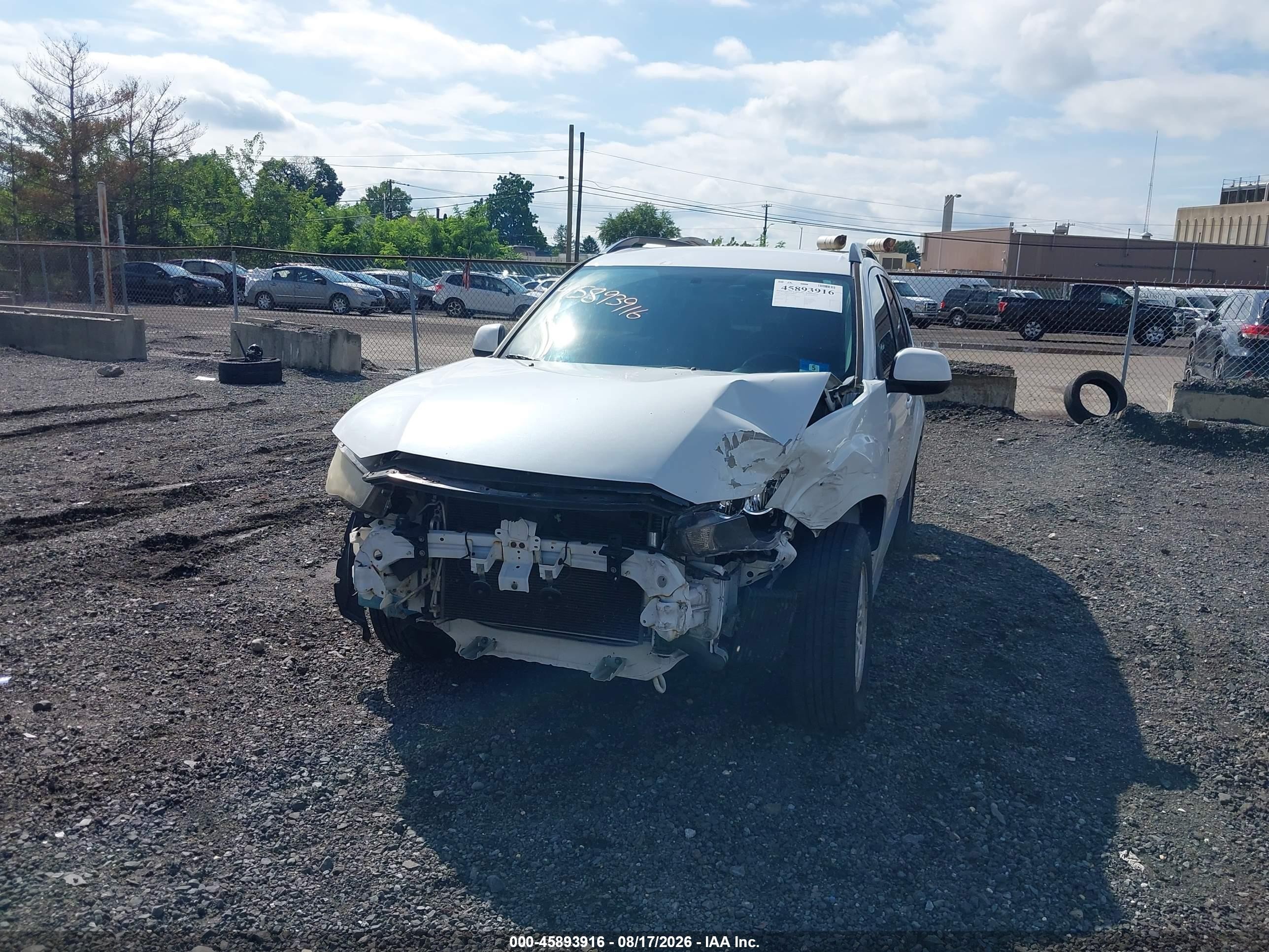 2010 Mitsubishi Outlander Es White vin: JA4AT2AW6AZ013983